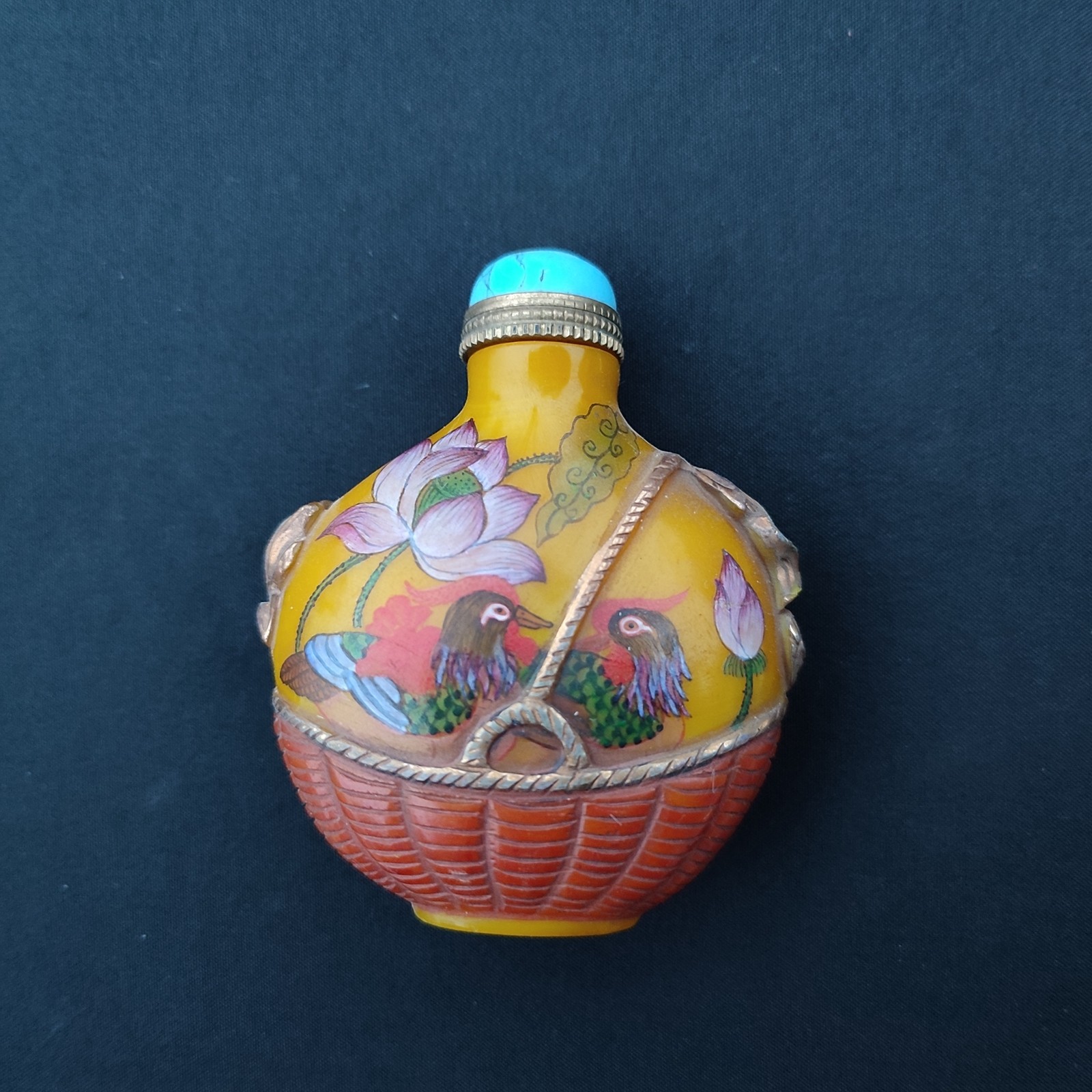 Collection Chinese Colored Glaze Carved Painted Enamel Flowe Bird Bottle Collection Chinese Colored Glaze Carved Painted Enamel Flowe Bird Bottle