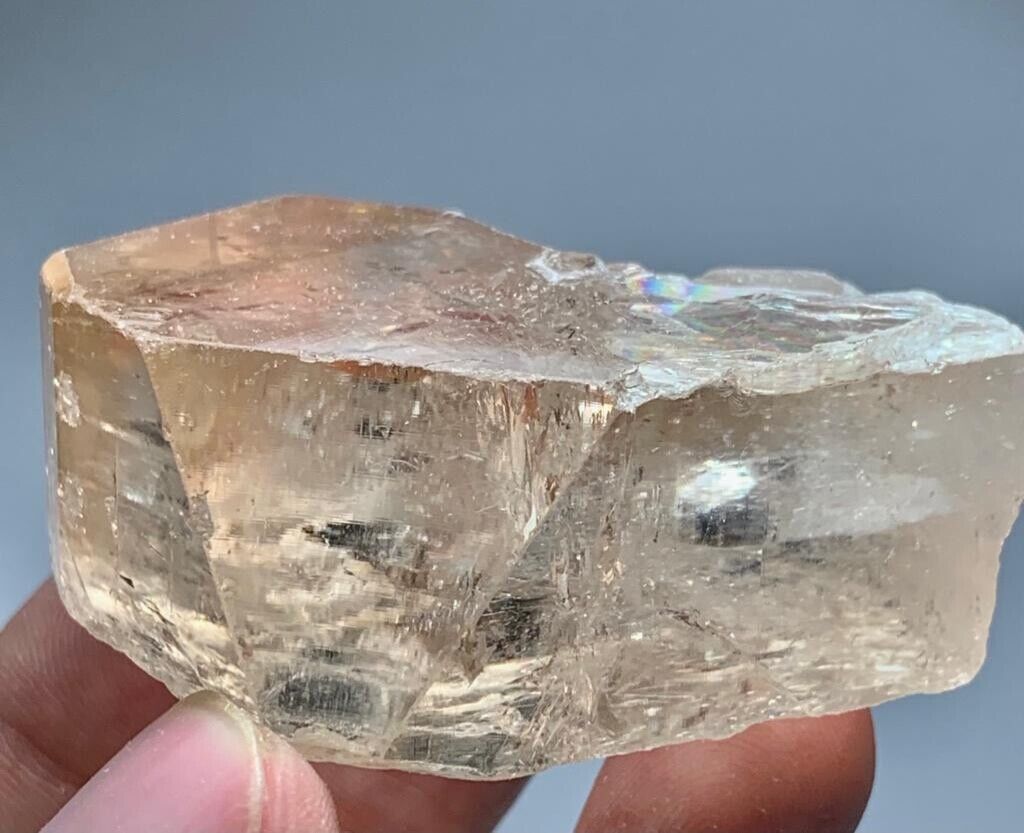 540 Carats Stunning Natural Topaz Crystal Specimen From Pakistan
