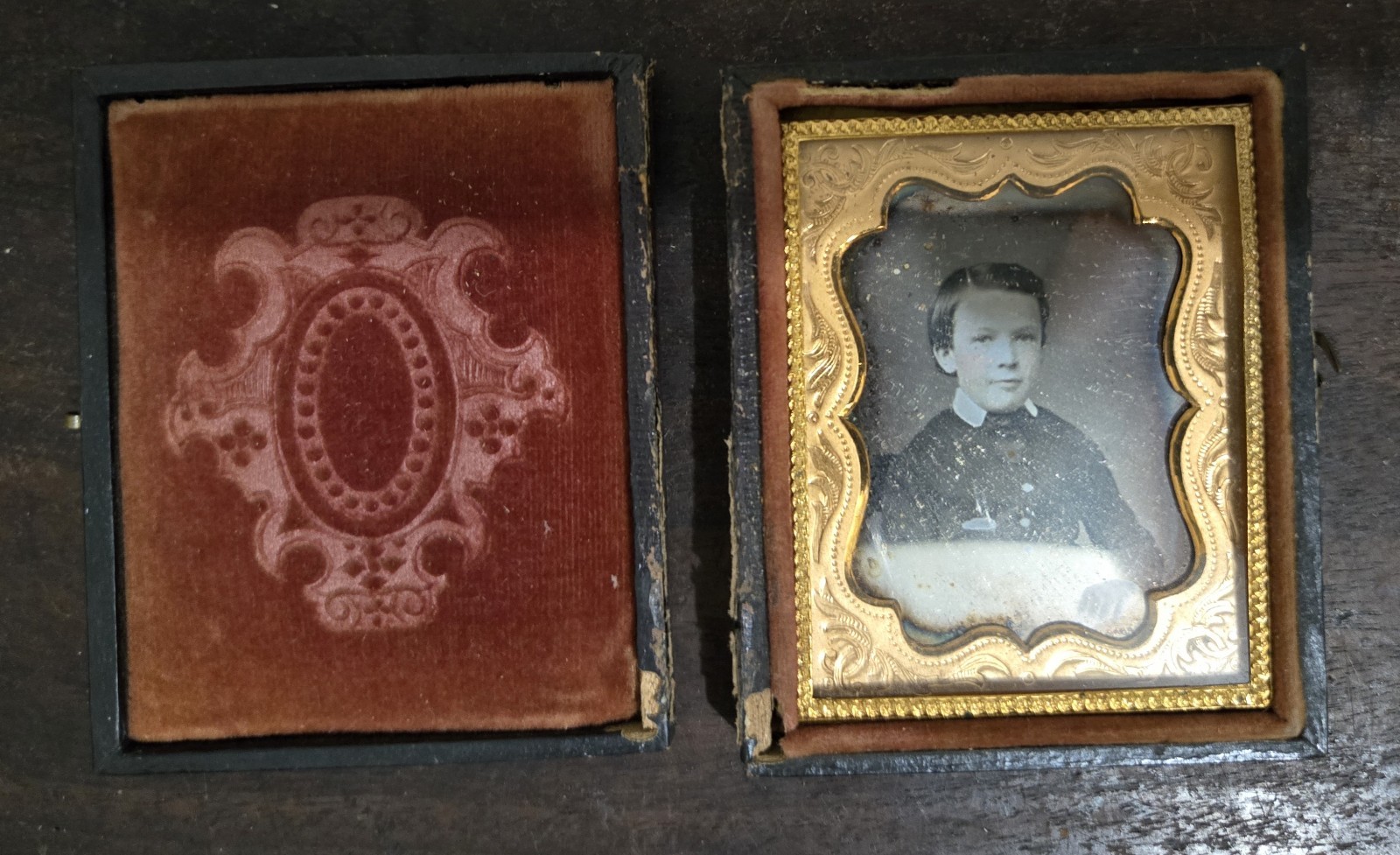 Antique 1850s Ninth Plate Ambrotype Cased Photo Young Man Scalloped Mat 2 Pieces Antique 1850s Ninth Plate Ambrotype Cased Photo Young Man Scalloped Mat 2 Pieces