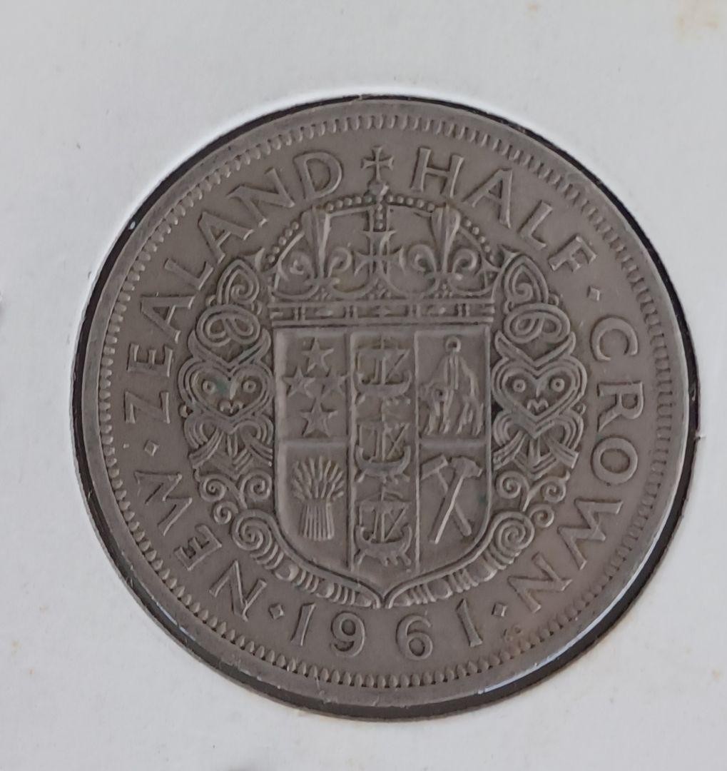 New Zealand 1961 Elizabeth II Half Crown Coin, Mintage, Vintage Collectible New Zealand 1961 Elizabeth II Half Crown Coin, Mintage, Vintage Collectible