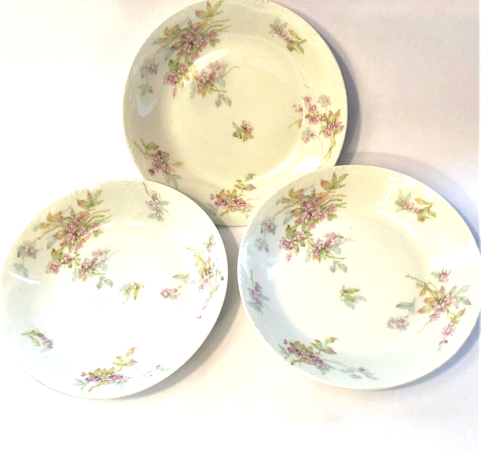 Theodore Haviland Limoges France Set of 3 7 1/2" Bowls -Please Read Theodore Haviland Limoges France Set of 3 7 1/2" Bowls -Please Read