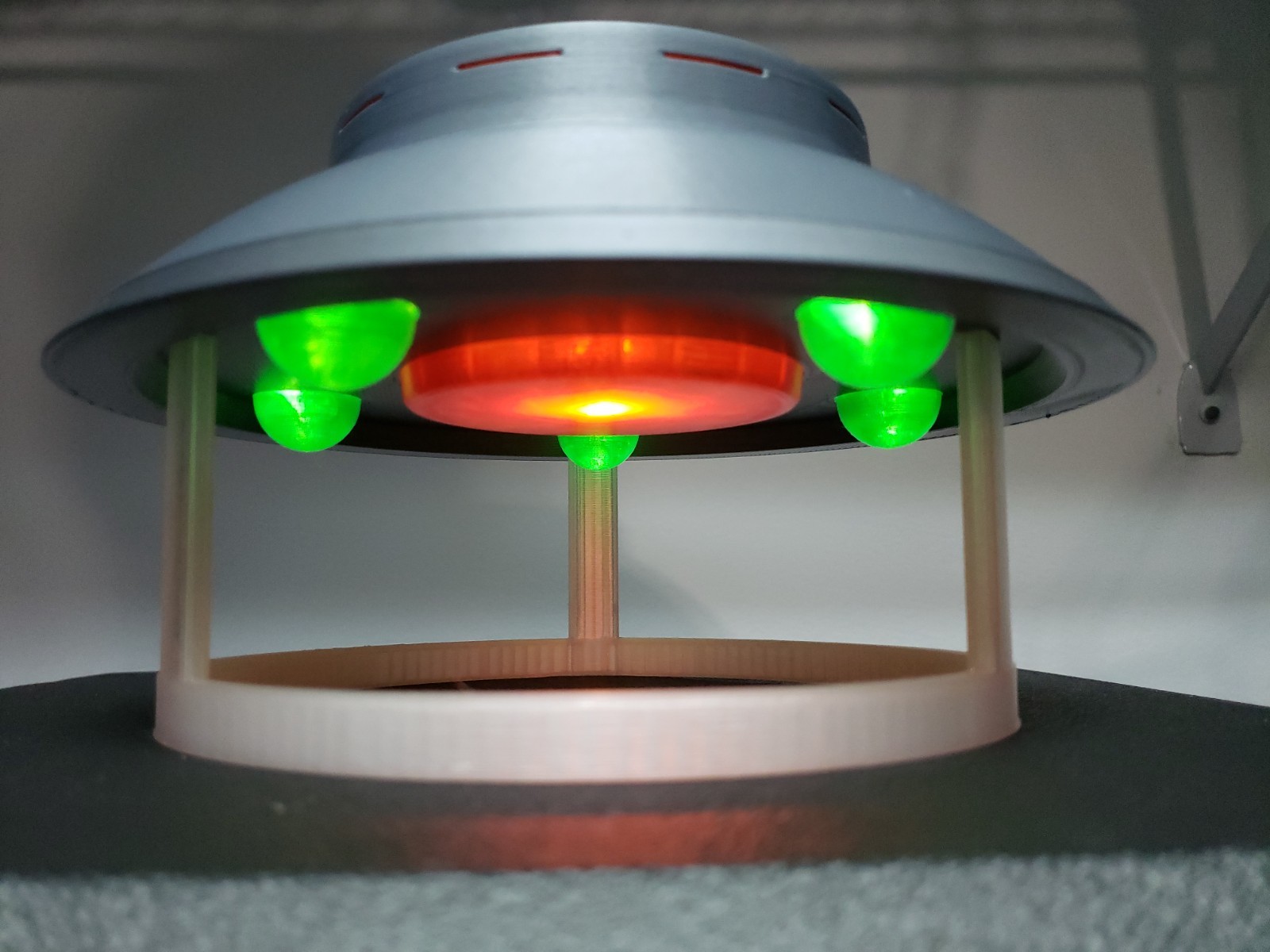 The Invaders UFO/Flying Saucer - Large - In Flight With Stand & lights The Invaders UFO/Flying Saucer - Large - In Flight With Stand & lights