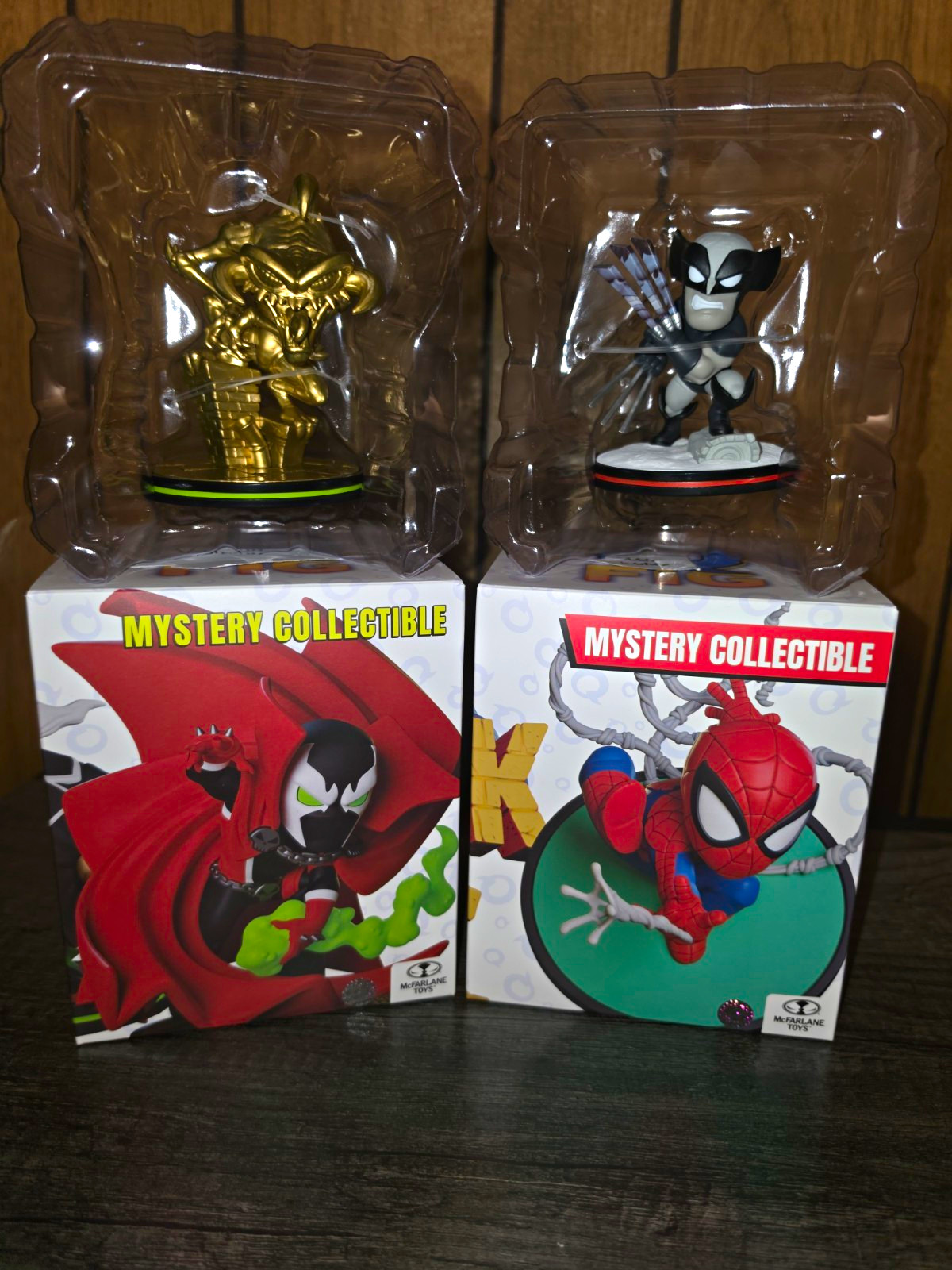 McFarlane Toys Mystery Collectible Wolverine Noir &  Gold Violator Qfigs