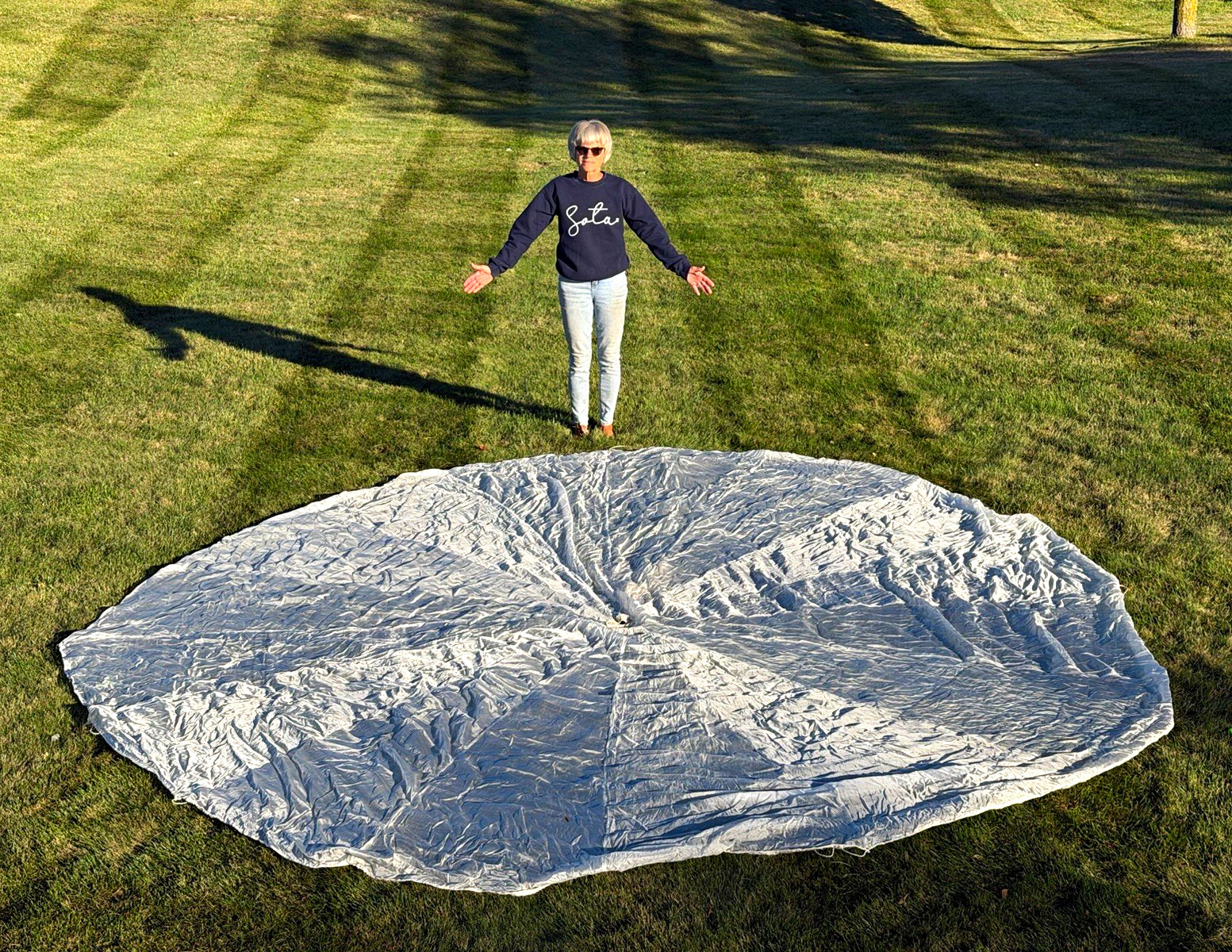 World War II silk 14 foot cargo parachute With all suspension lines  World War II silk 14 foot cargo parachute With all suspension lines 