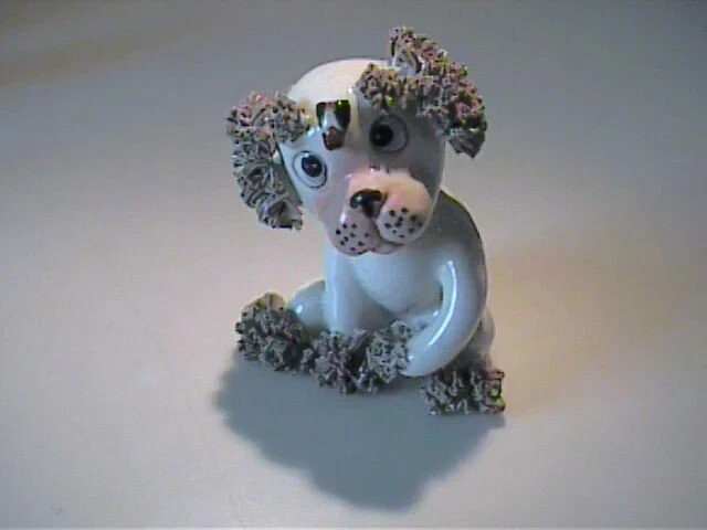 VINTAGE 1950'S CERAMIC LEFTON JAPAN SPAGHETTI PUPPY DOG WITH A FLY ON HIS HEAD