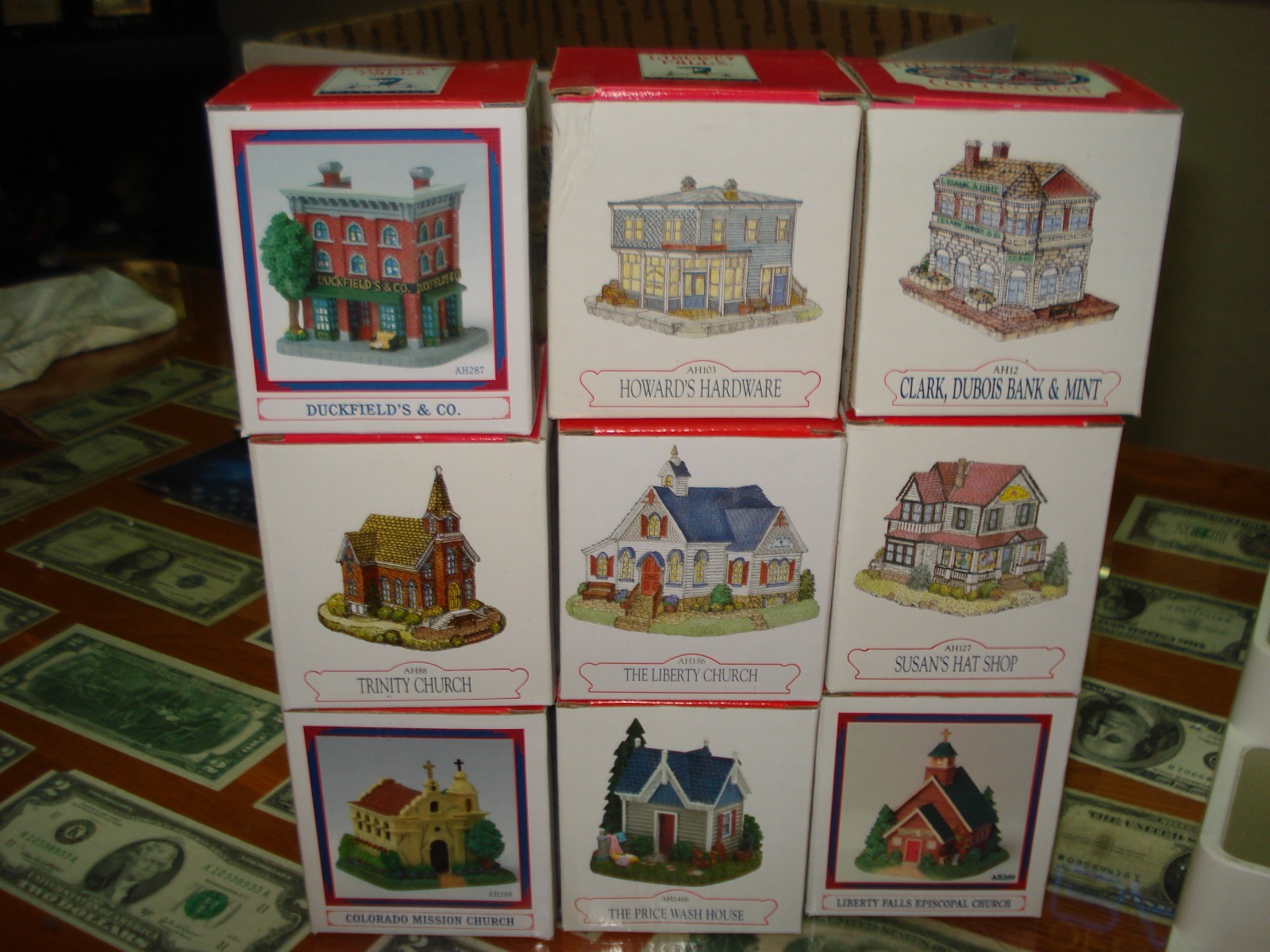 LIBERTY FALLS ~ AMERICANA COLLECTION ~ LOT #9 ~ 9 FIGURES ~ NEW IN BOX ~ LQQK LIBERTY FALLS ~ AMERICANA COLLECTION ~ LOT #9 ~ 9 FIGURES ~ NEW IN BOX ~ LQQK