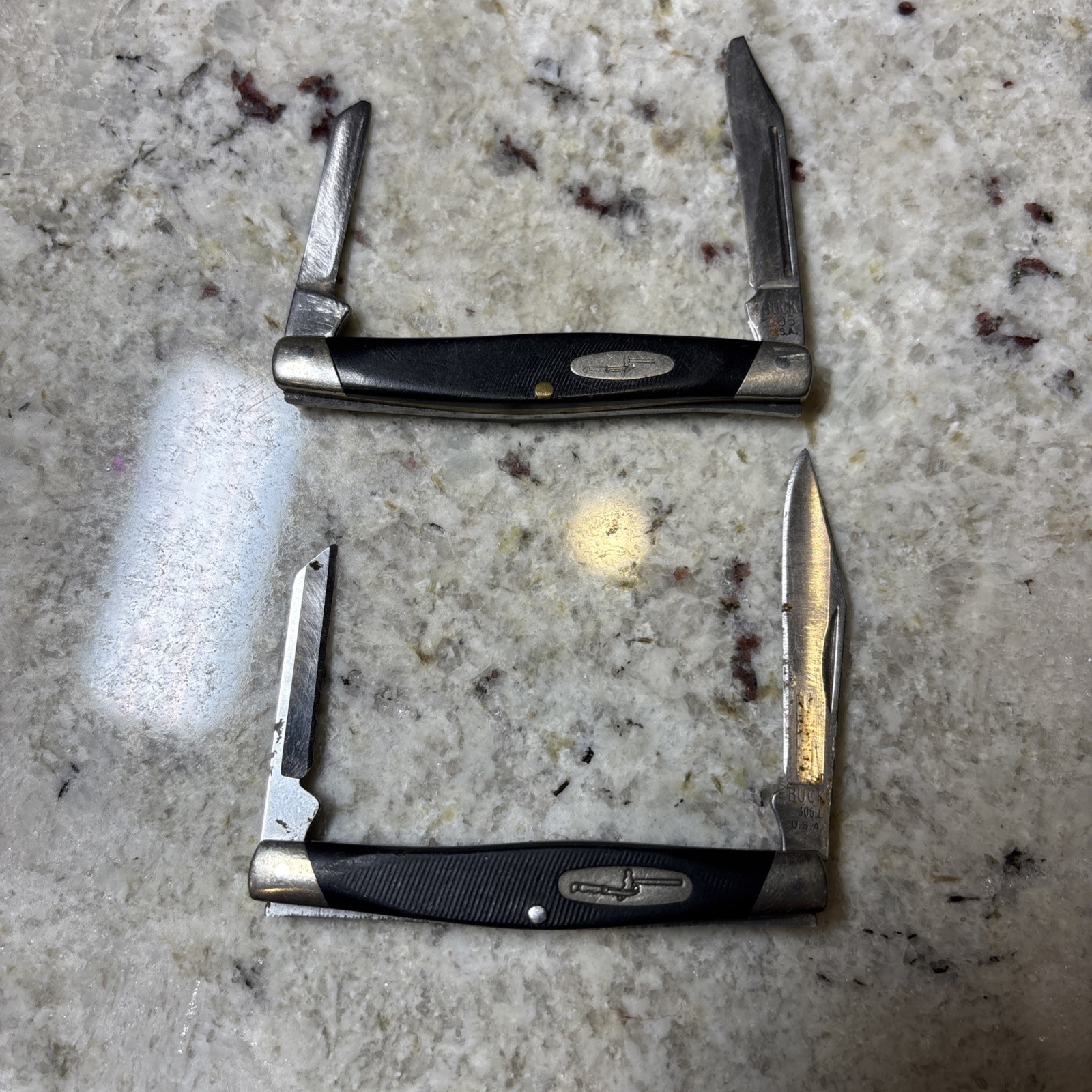 Lot of 2, Buck USA 305 Lancer 2 Blade Pocket Knife Lot of 2, Buck USA 305 Lancer 2 Blade Pocket Knife