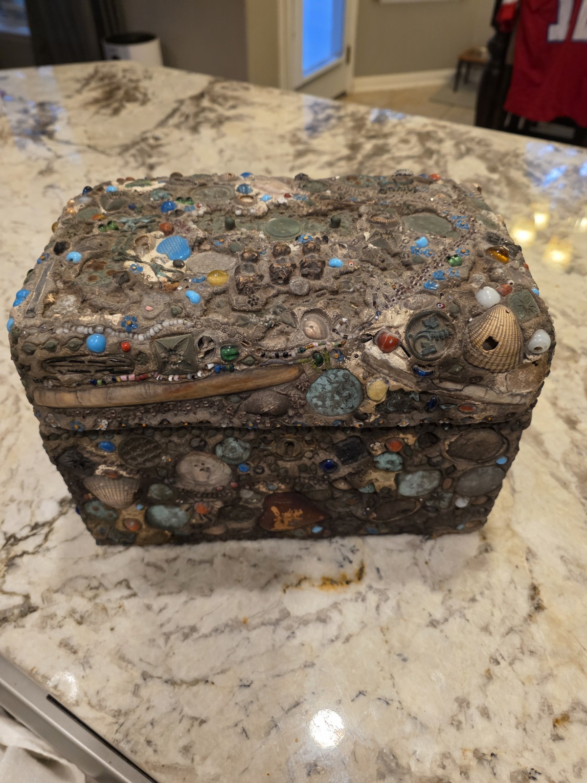 ANTIQUE FOLK ART AMERICANA TREASURE CHEST TRUNK VICTORIAN COINS BUTTONS TRINKETS ANTIQUE FOLK ART AMERICANA TREASURE CHEST TRUNK VICTORIAN COINS BUTTONS TRINKETS