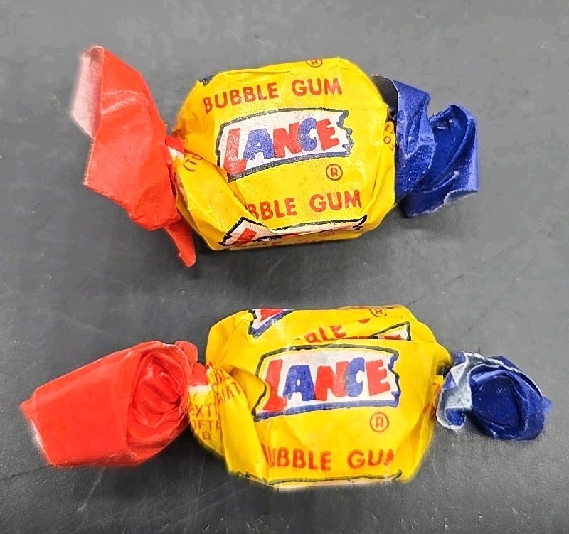 2 Vintage 1983 Lance Bubble Gum Pieces 2” Rare 2 Vintage 1983 Lance Bubble Gum Pieces 2” Rare