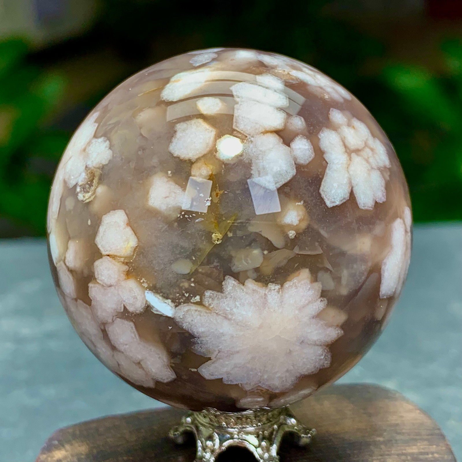 126G Natural cherry blossom agate sphere crystal ball specimen healing 126G Natural cherry blossom agate sphere crystal ball specimen healing