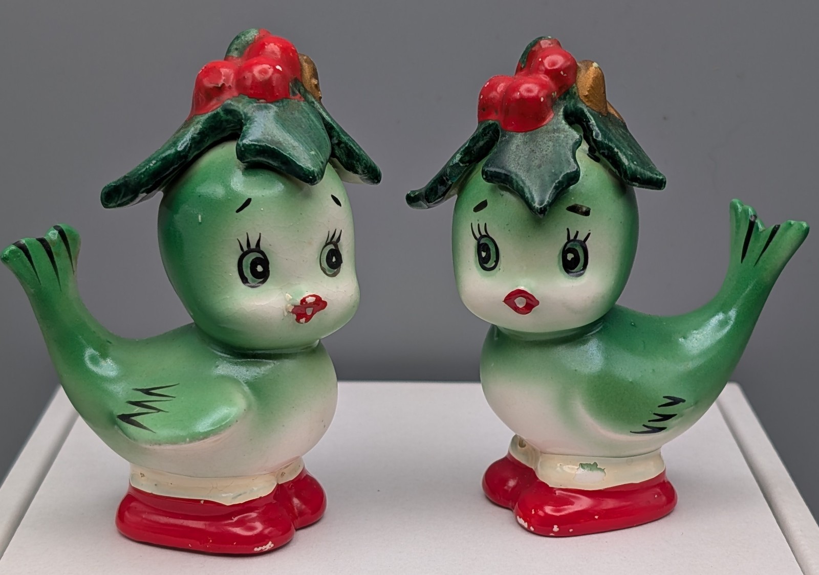 Vintage Lefton Japan Christmas Bird SaltPepper Shakers Holly Anthropomorphic HTF Vintage Lefton Japan Christmas Bird SaltPepper Shakers Holly Anthropomorphic HTF