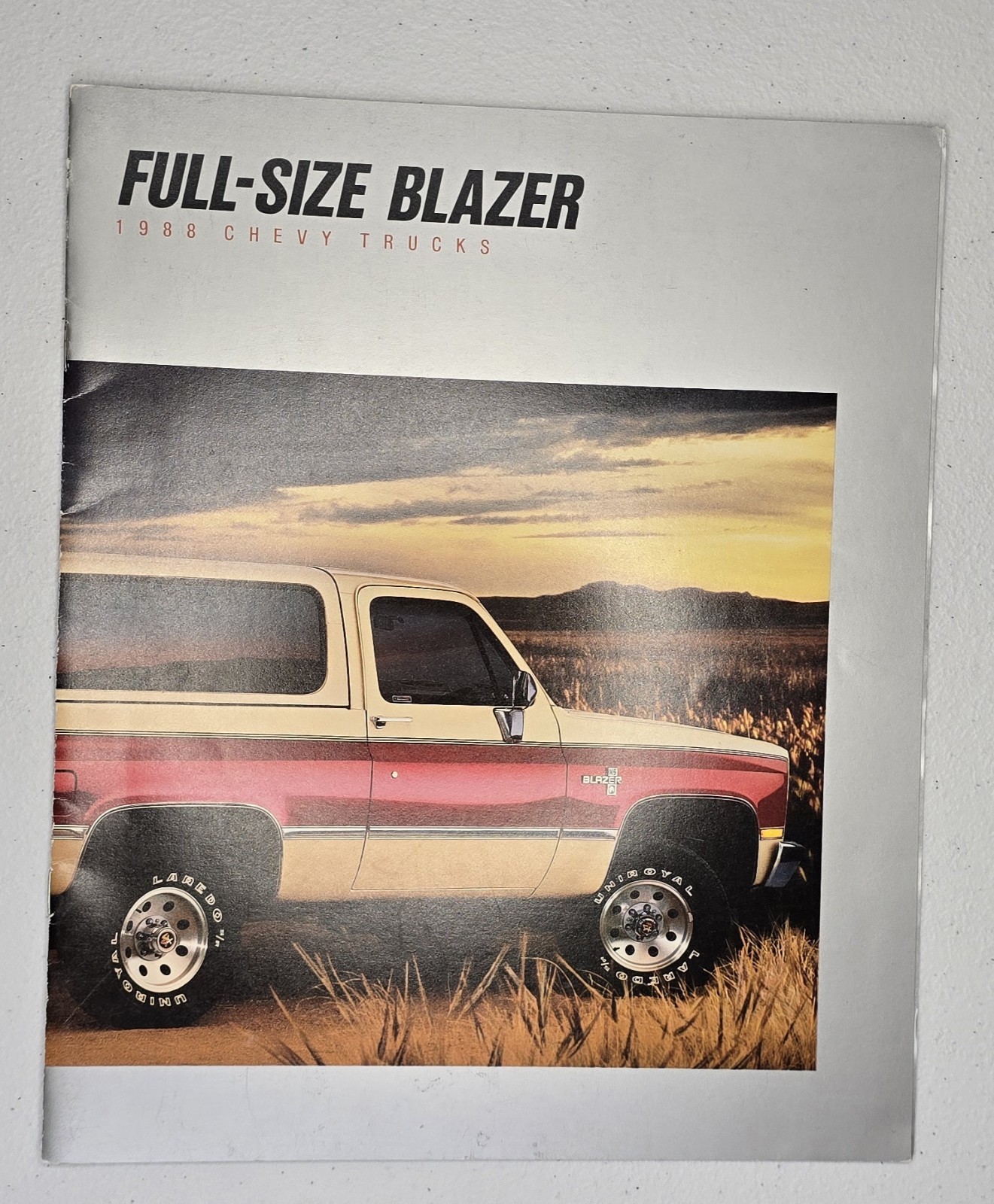 Original 1988 Chevrolet Full-Size Blazer Sales Brochure 88 Chevy Original 1988 Chevrolet Full-Size Blazer Sales Brochure 88 Chevy