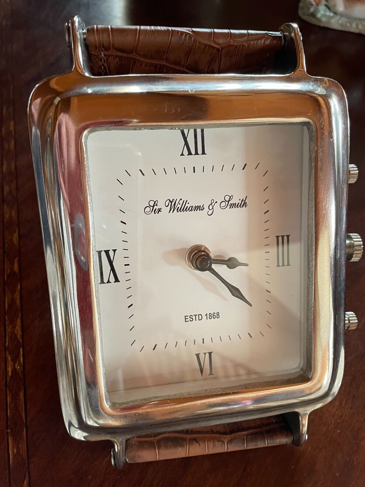 1970\'S SIR WILLIAMS & SMITH UNIQUE  DESKTOP BATTERY  WRIST WATCH CLOCK
