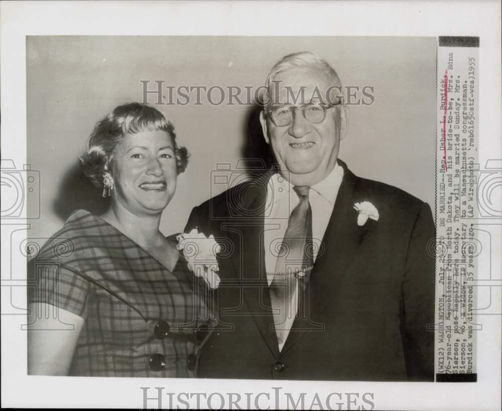 1955 Press Photo Usher Burdick and bride-to-be Edna Sierson pose in Washington.