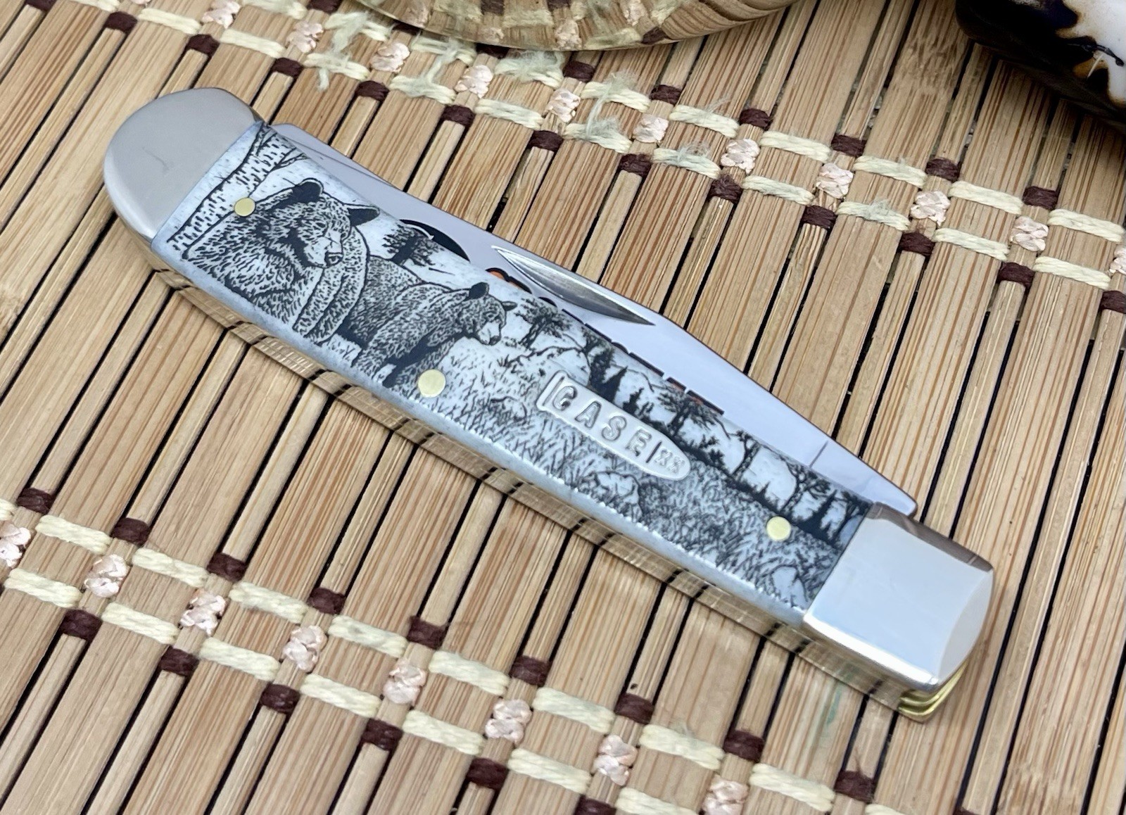 Case XX USA Natural Bone BEAR Sportsman Series 81223 Trapper Pocket Knife Case XX USA Natural Bone BEAR Sportsman Series 81223 Trapper Pocket Knife