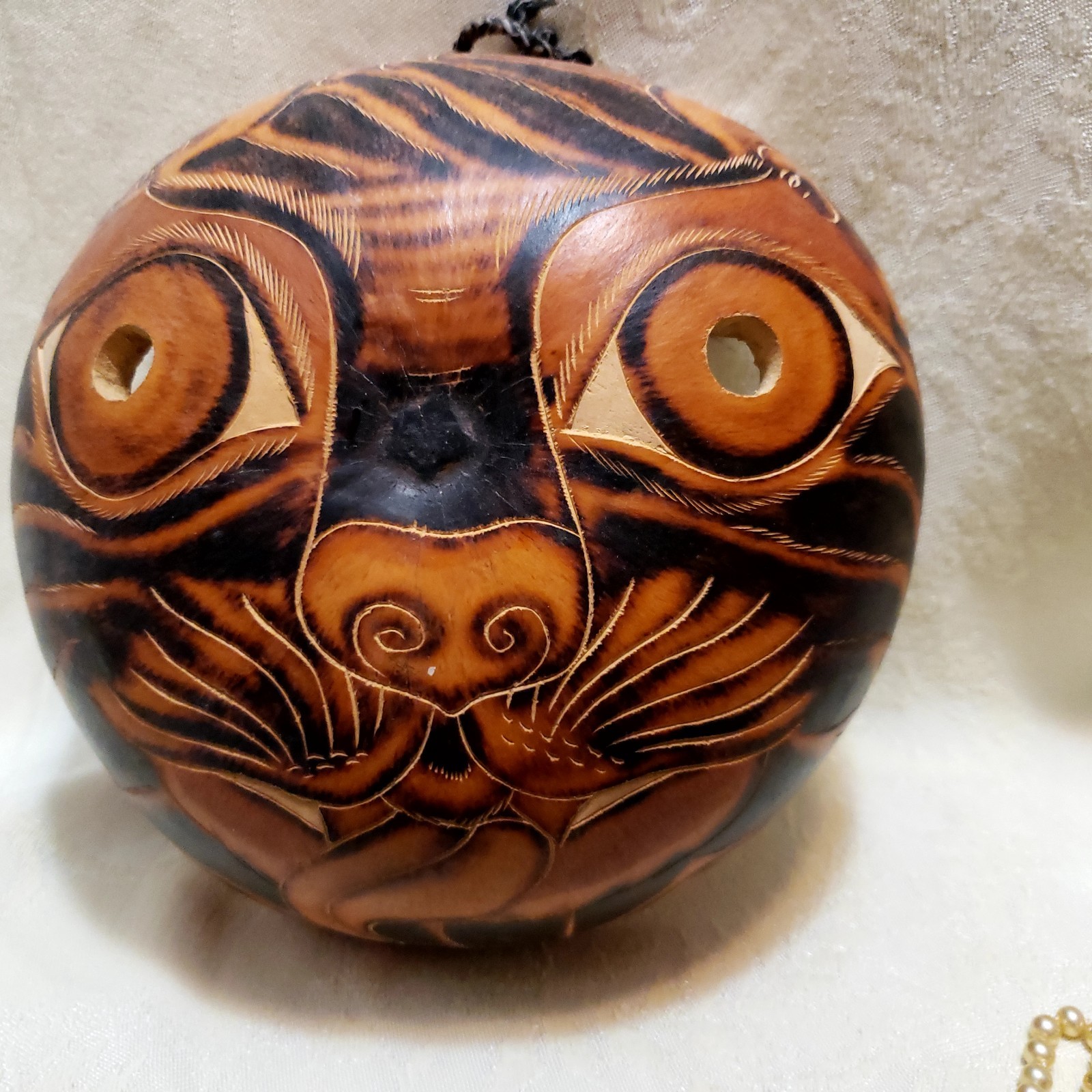 Large 9" Vintage Peruvian Hand Carved Gourd Tiger Cat Mask Huancayo Folk Art Large 9" Vintage Peruvian Hand Carved Gourd Tiger Cat Mask Huancayo Folk Art