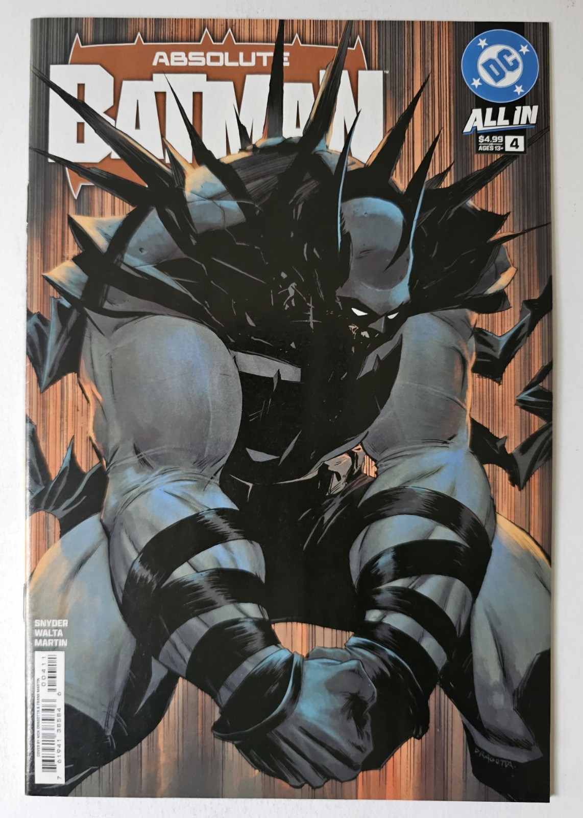 Absolute Batman #4 (DC Comics) Snyder, Walta, Martin - Modern Age Single Issue Absolute Batman #4 (DC Comics) Snyder, Walta, Martin - Modern Age Single Issue