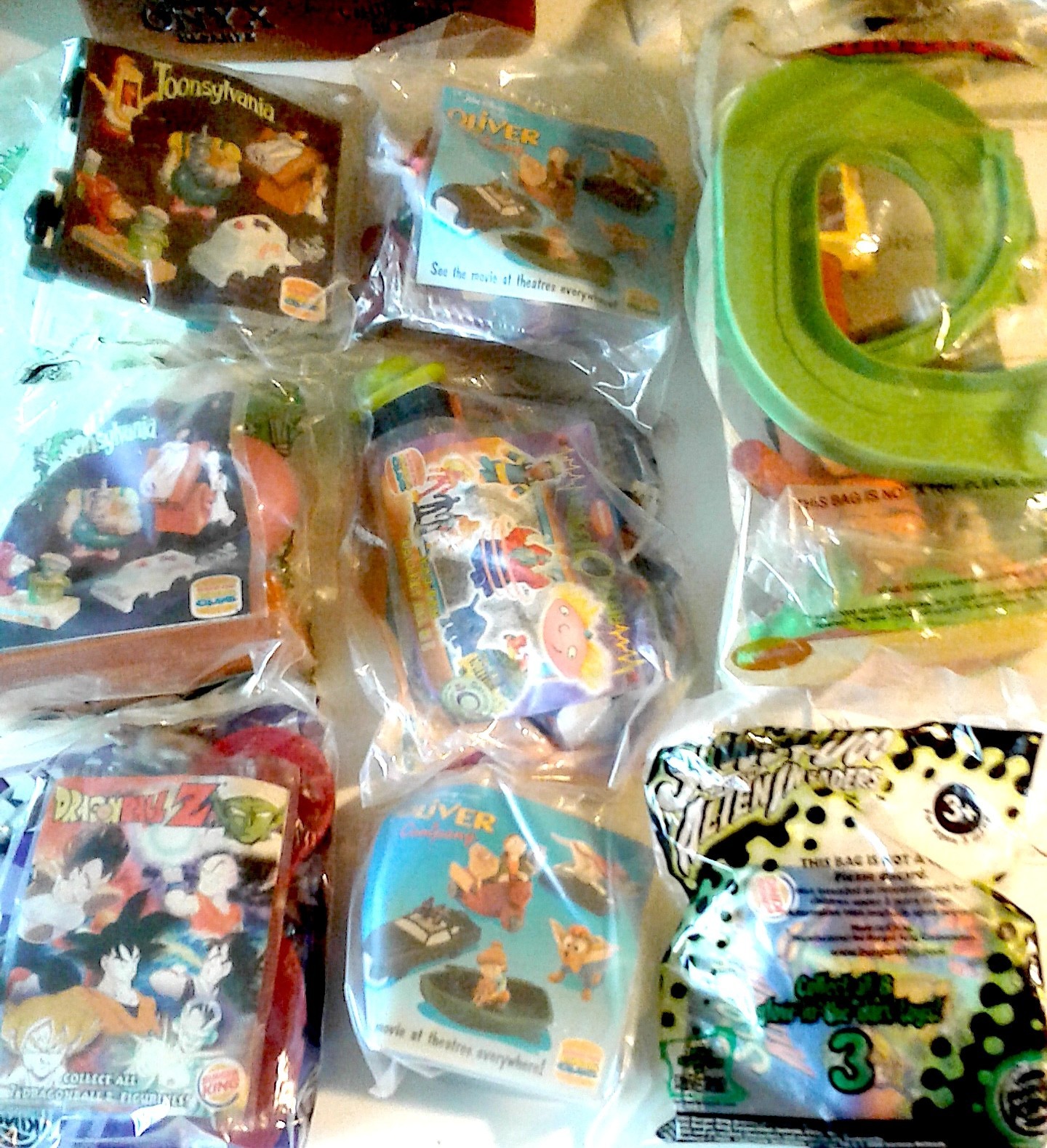 1990'S McDONALDS MIXED HAPPY MEALS SET (8) SEALED TOYS C-PICS 1990'S McDONALDS MIXED HAPPY MEALS SET (8) SEALED TOYS C-PICS