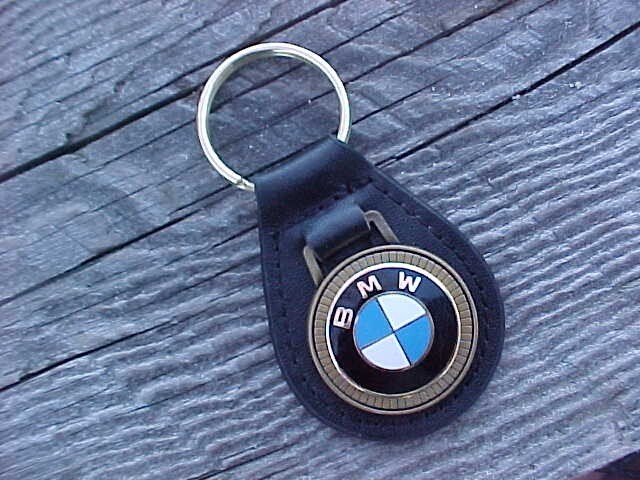 BMW LOGO LEATHER KEY FOB NOS ANTIQUE GOLD HARDWARE HIGH QUALITY CLASSY BMW LOGO LEATHER KEY FOB NOS ANTIQUE GOLD HARDWARE HIGH QUALITY CLASSY