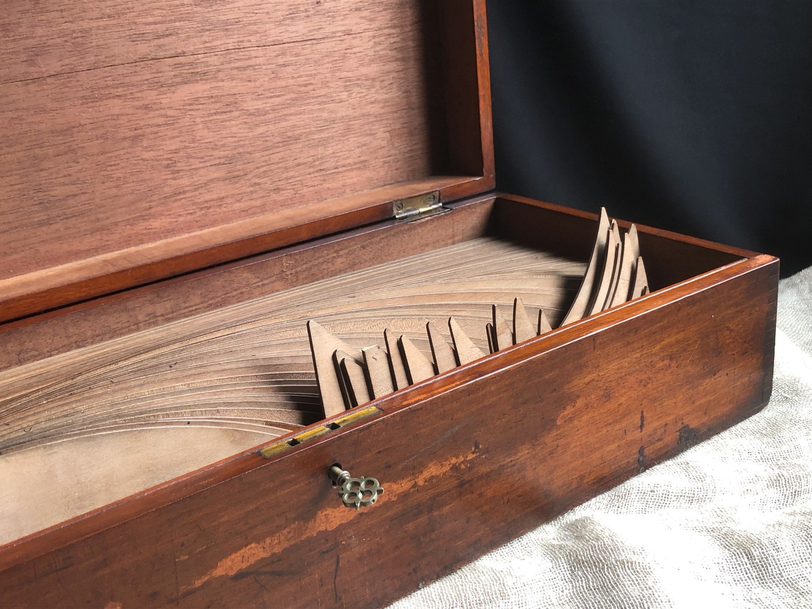 Antique Stanley London Draughtsman Wood Curve Set (101) Original Box + Key Antique Stanley London Draughtsman Wood Curve Set (101) Original Box + Key