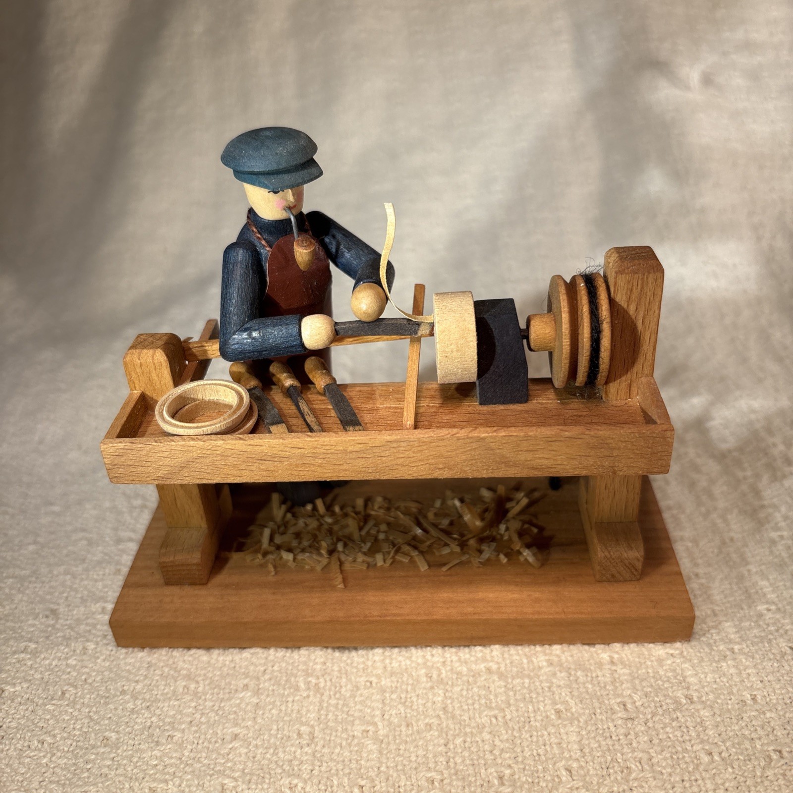 VTG Rare Piece Erzgebirge Wood Carver Standing at Workbench, Brown Blue Hat Pipe VTG Rare Piece Erzgebirge Wood Carver Standing at Workbench, Brown Blue Hat Pipe