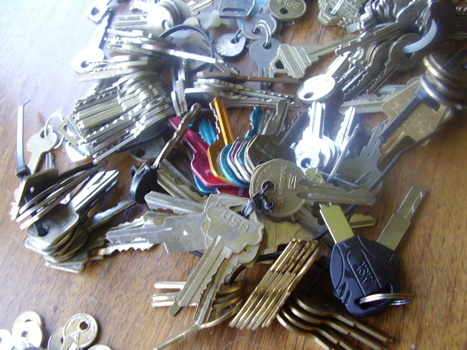 Lot of Misc. Cut Keys 5 Pounds (LBS) HOUSE, CARS. and others
