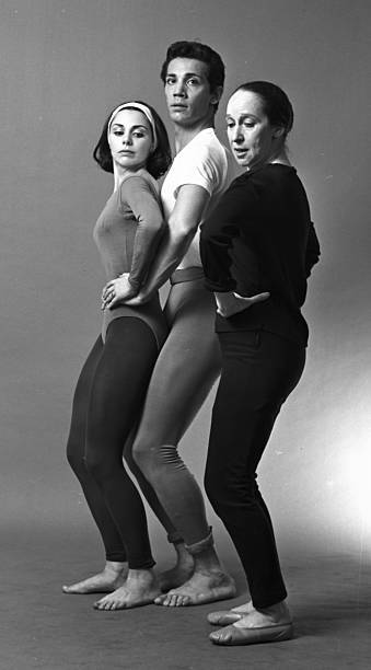 Dancer choreographer Anna Sokolow Dancers Julie Arenal 1964 OLD BALLET PHOTO 1 Dancer choreographer Anna Sokolow Dancers Julie Arenal 1964 OLD BALLET PHOTO 1