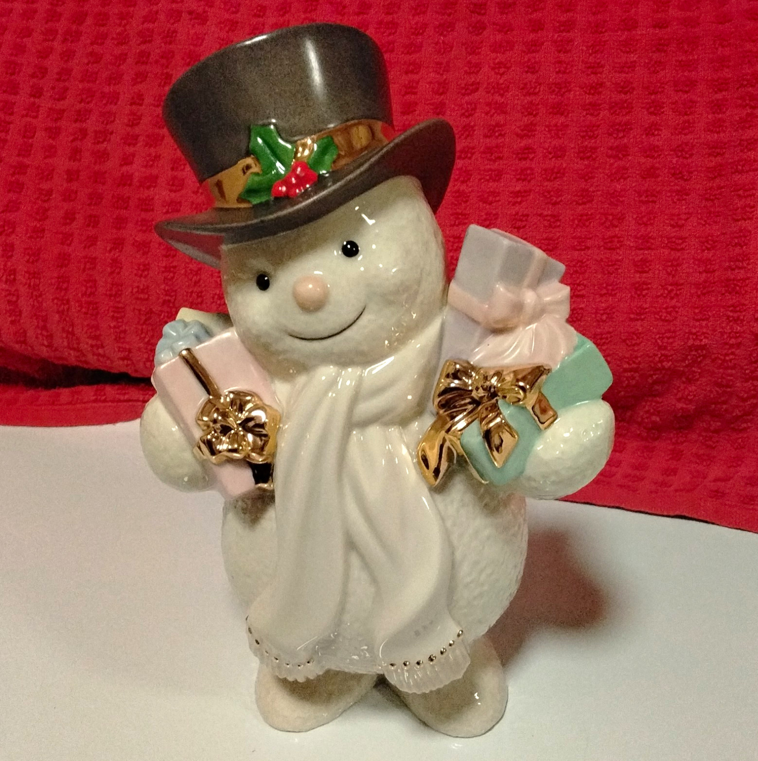 Lenox Classics Special Delivery Snowman Fine China Glazed Christmas Figurine Lenox Classics Special Delivery Snowman Fine China Glazed Christmas Figurine