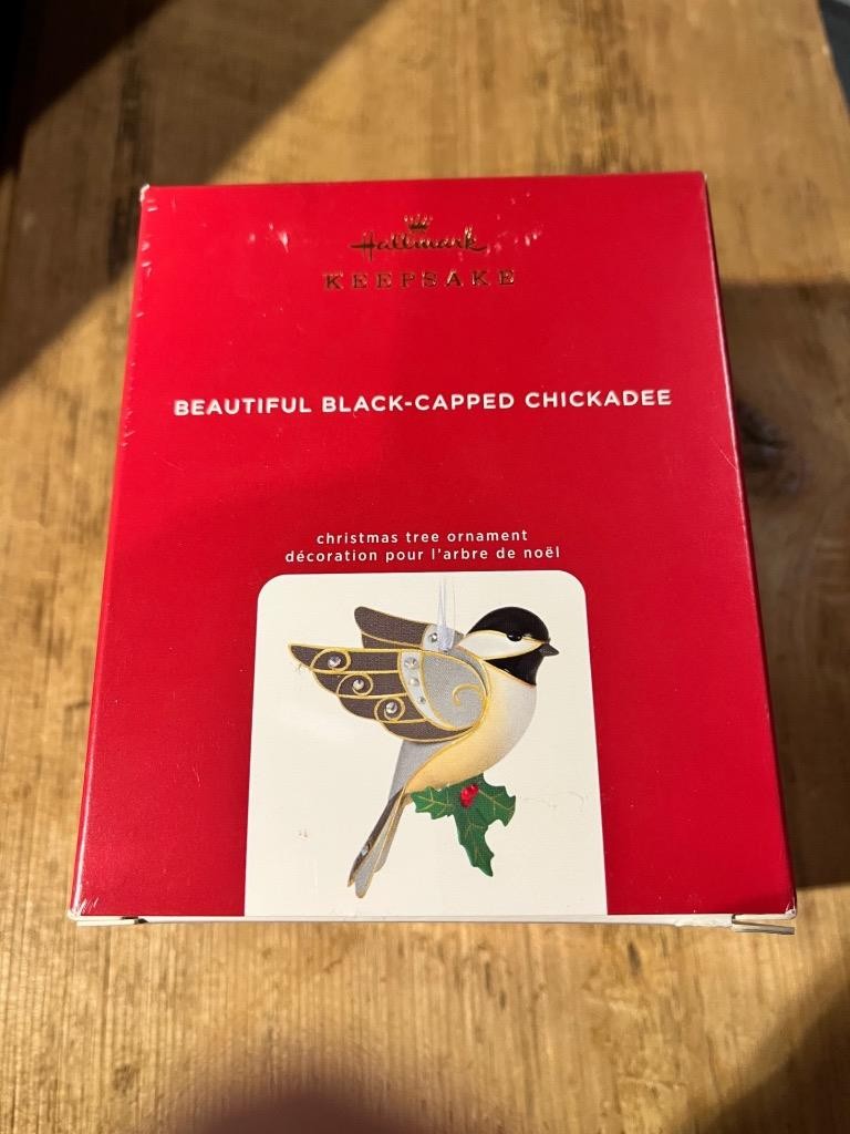 Hallmark Keepsake Ornament 2020 Beautiful Black-Capped Chickadee Birds Beauty of Hallmark Keepsake Ornament 2020 Beautiful Black-Capped Chickadee Birds Beauty of