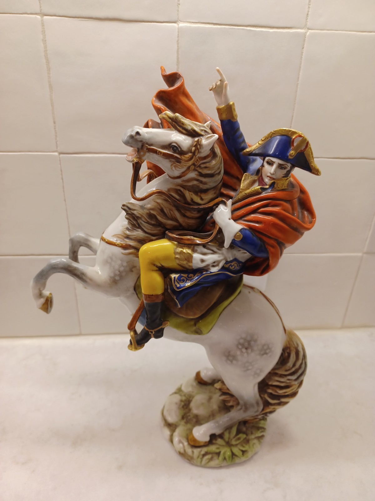 Napoleon on Horse Vintage Porcelain Statue, 10.75 inches tall Napoleon on Horse Vintage Porcelain Statue, 10.75 inches tall