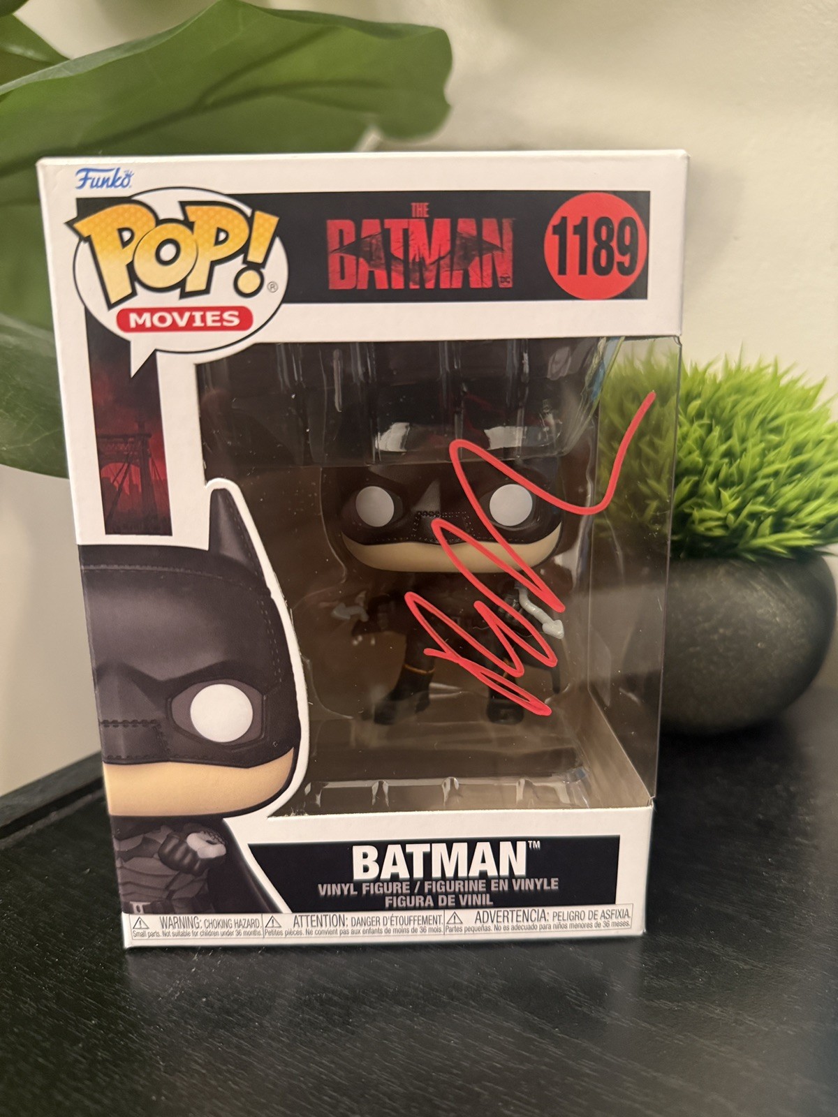 BATMAN FUNKO: Robert Pattinson signed The Batman #1196 Exclusive Celebrity-COA BATMAN FUNKO: Robert Pattinson signed The Batman #1196 Exclusive Celebrity-COA