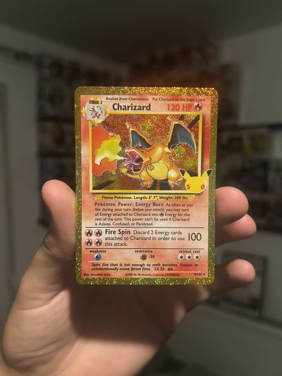 Pokémon TCG Charizard Base Set 4/102 Holo Rare English 30th anniversary