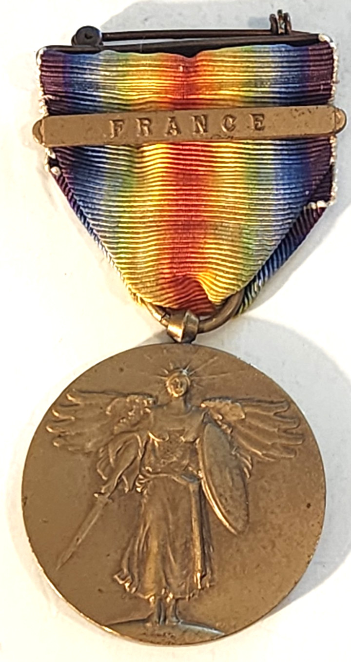 WWI U.S. VICTORY MEDAL with FRANCE BAR WWI U.S. VICTORY MEDAL with FRANCE BAR