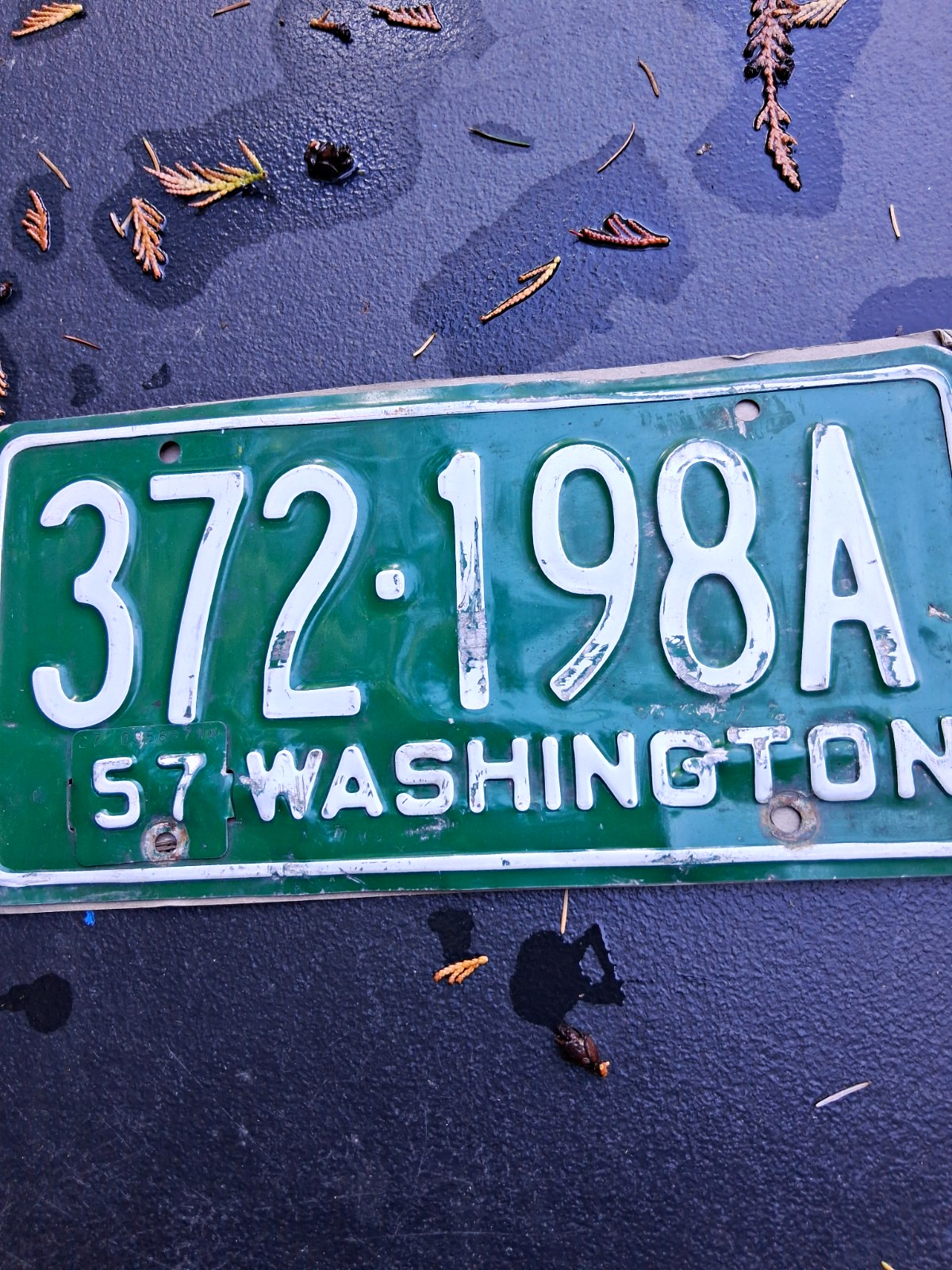 Washington 1957 License Plates Lot of 4 Green/White (372-198A, 12-975P) Washington 1957 License Plates Lot of 4 Green/White (372-198A, 12-975P)