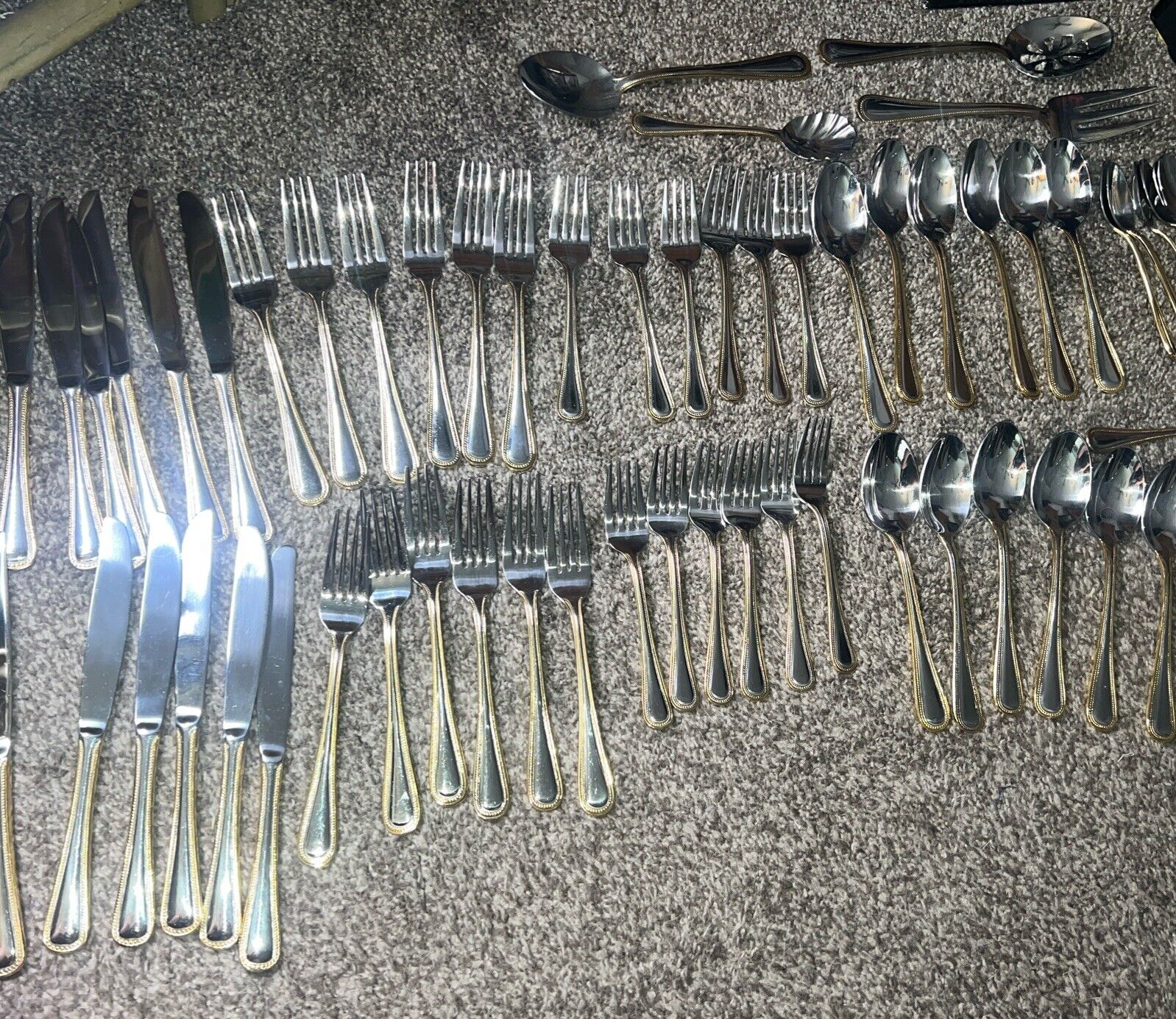 Wallace Silver Gold Royal Bead Stainless 65 Piece Service for 12