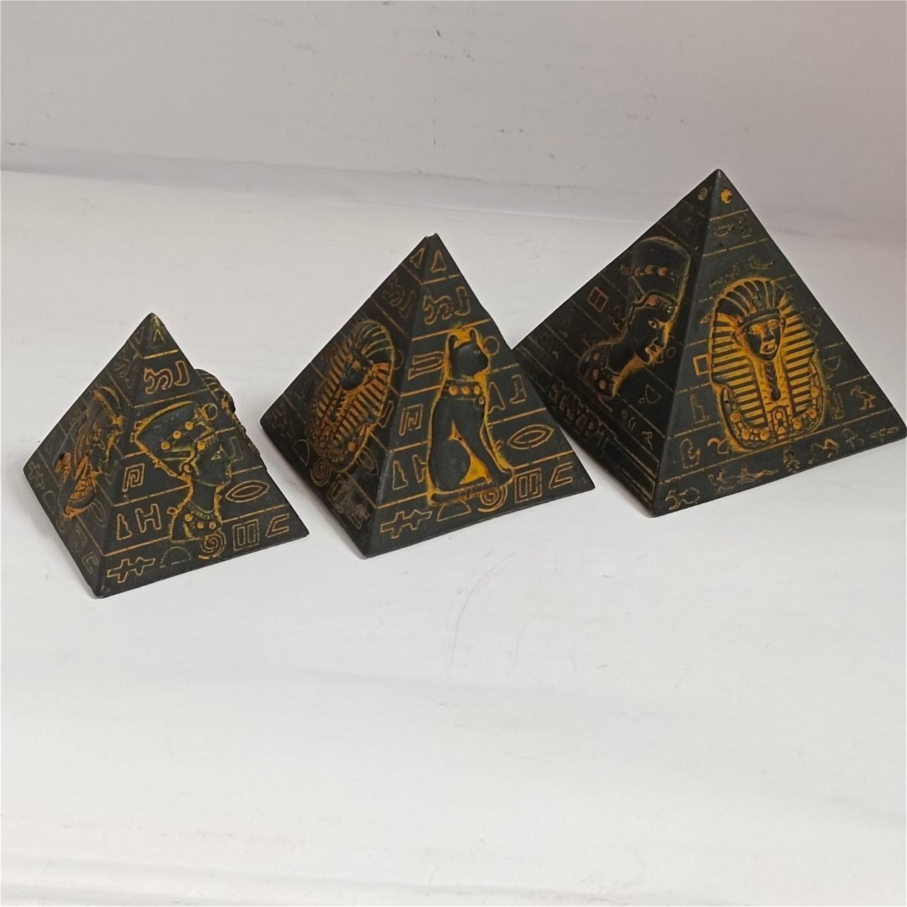 3 Antique Egyptian Pyramids featuring Bastet, Tutankhamun, Cleopatra & Nefertiti 3 Antique Egyptian Pyramids featuring Bastet, Tutankhamun, Cleopatra & Nefertiti