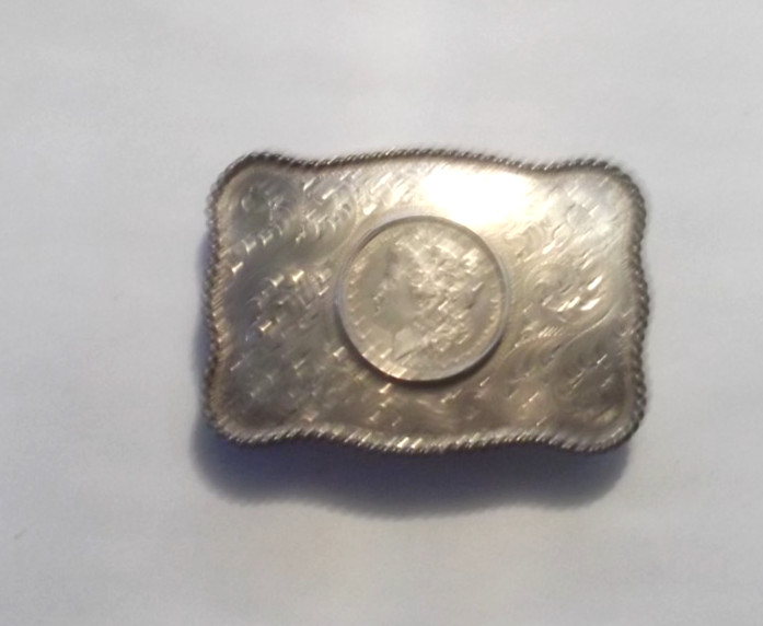 large heavy sterling silver belt buckle with silver Morgan dollar (138 gr) large heavy sterling silver belt buckle with silver Morgan dollar (138 gr)