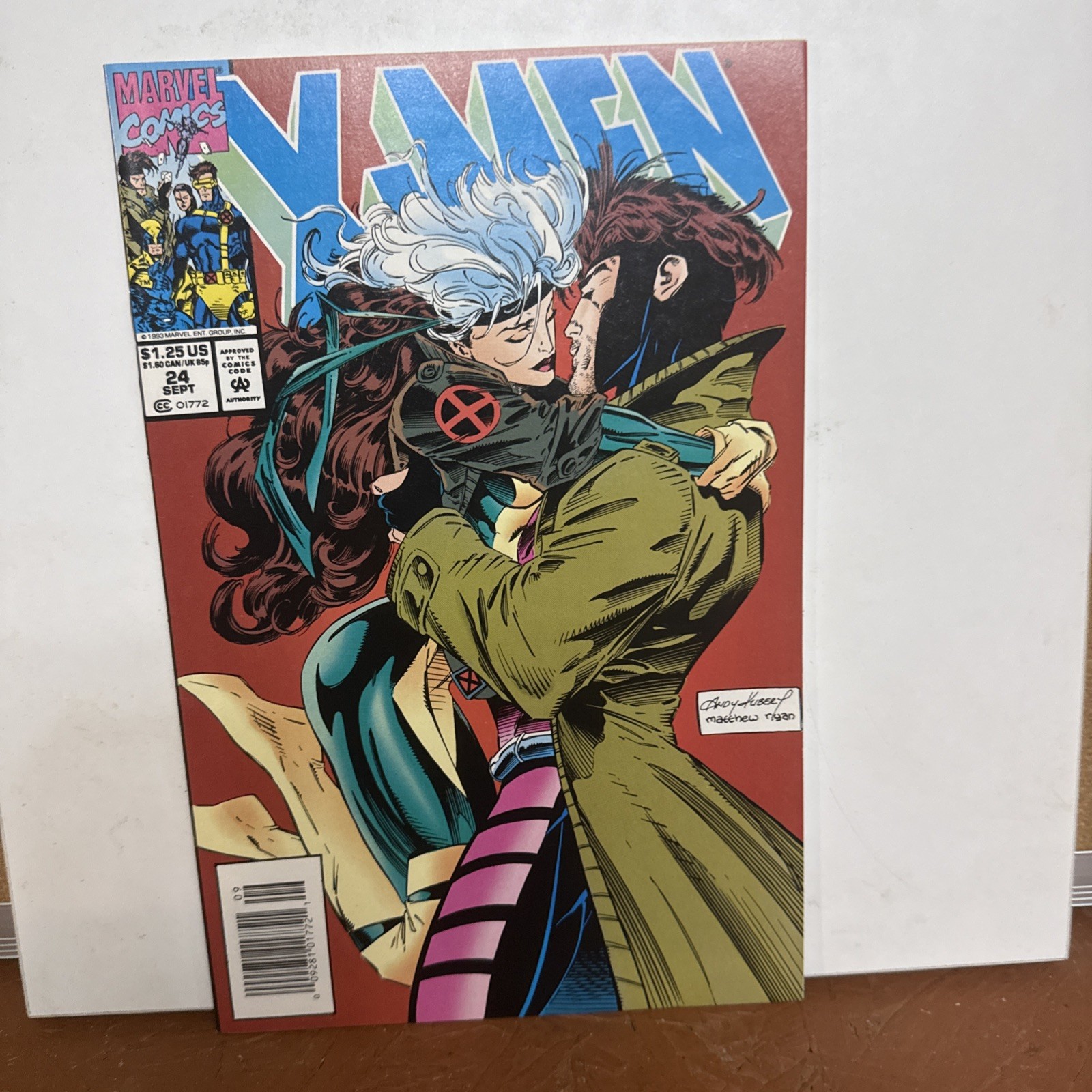 X-Men #24 Newsstand Variant (Marvel Comics September 1993) X-Men #24 Newsstand Variant (Marvel Comics September 1993)