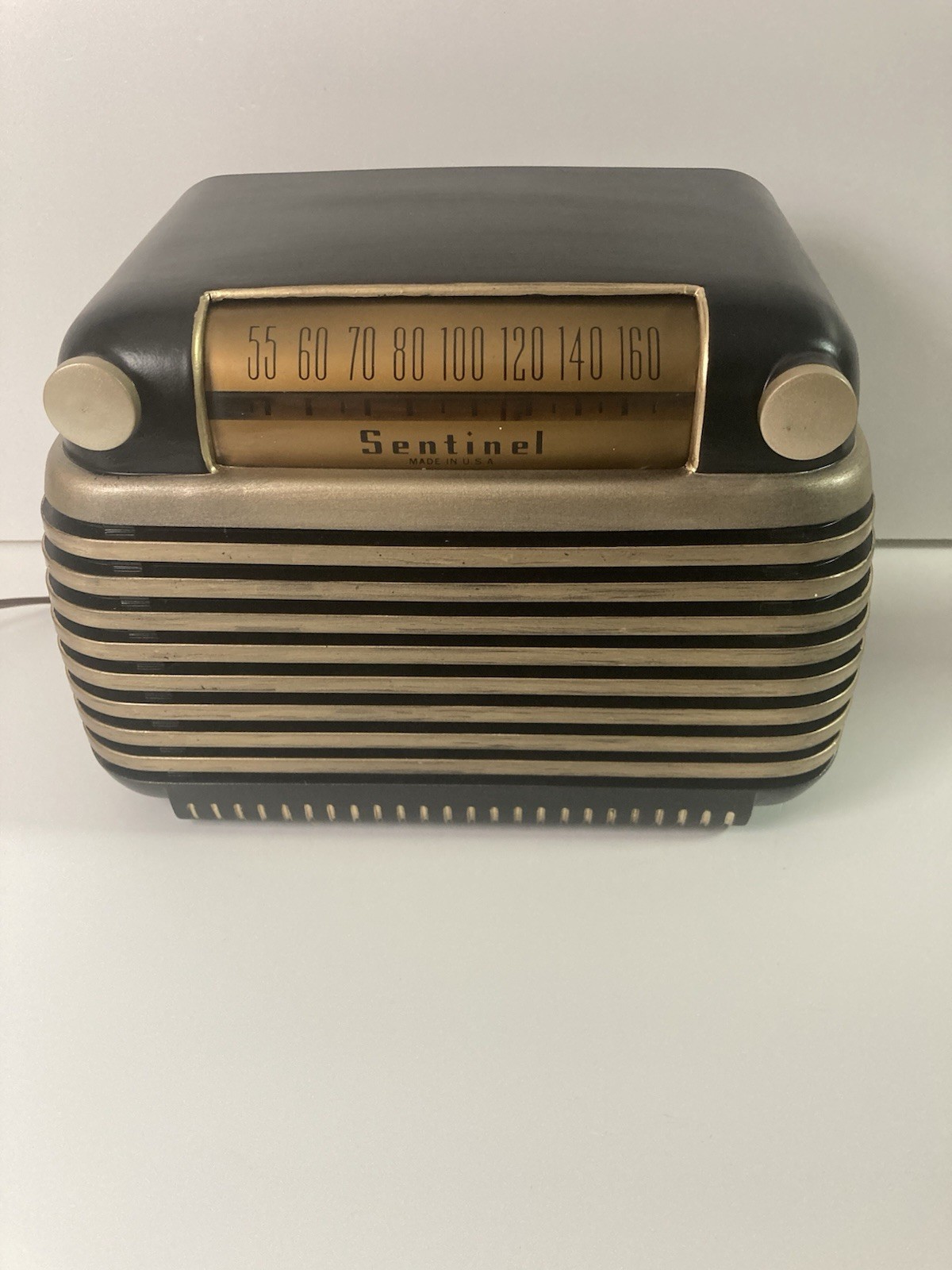 1947 Vintage Sentinel radio, Bakelite model 314 - See description 1947 Vintage Sentinel radio, Bakelite model 314 - See description