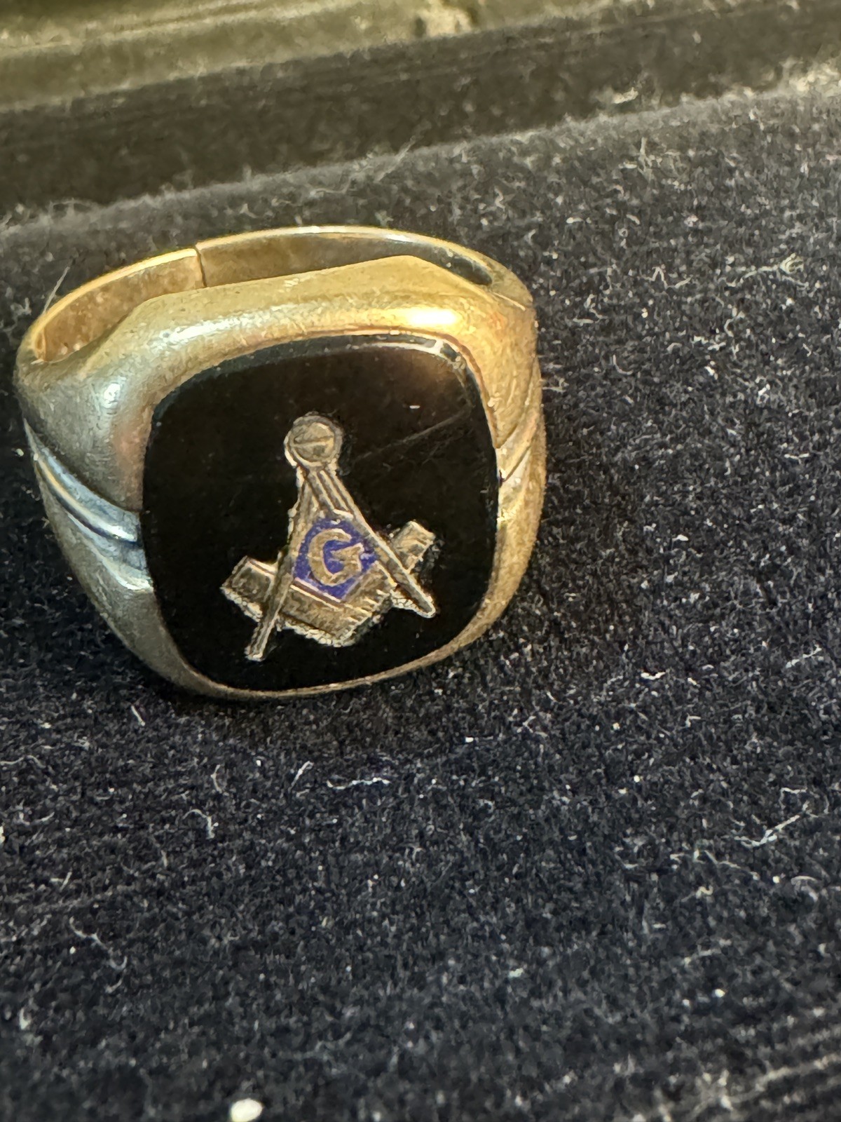 Vintage 10k Gold Mens Masonic Ring Black Stone Size 10 Free Mason Vintage 10k Gold Mens Masonic Ring Black Stone Size 10 Free Mason