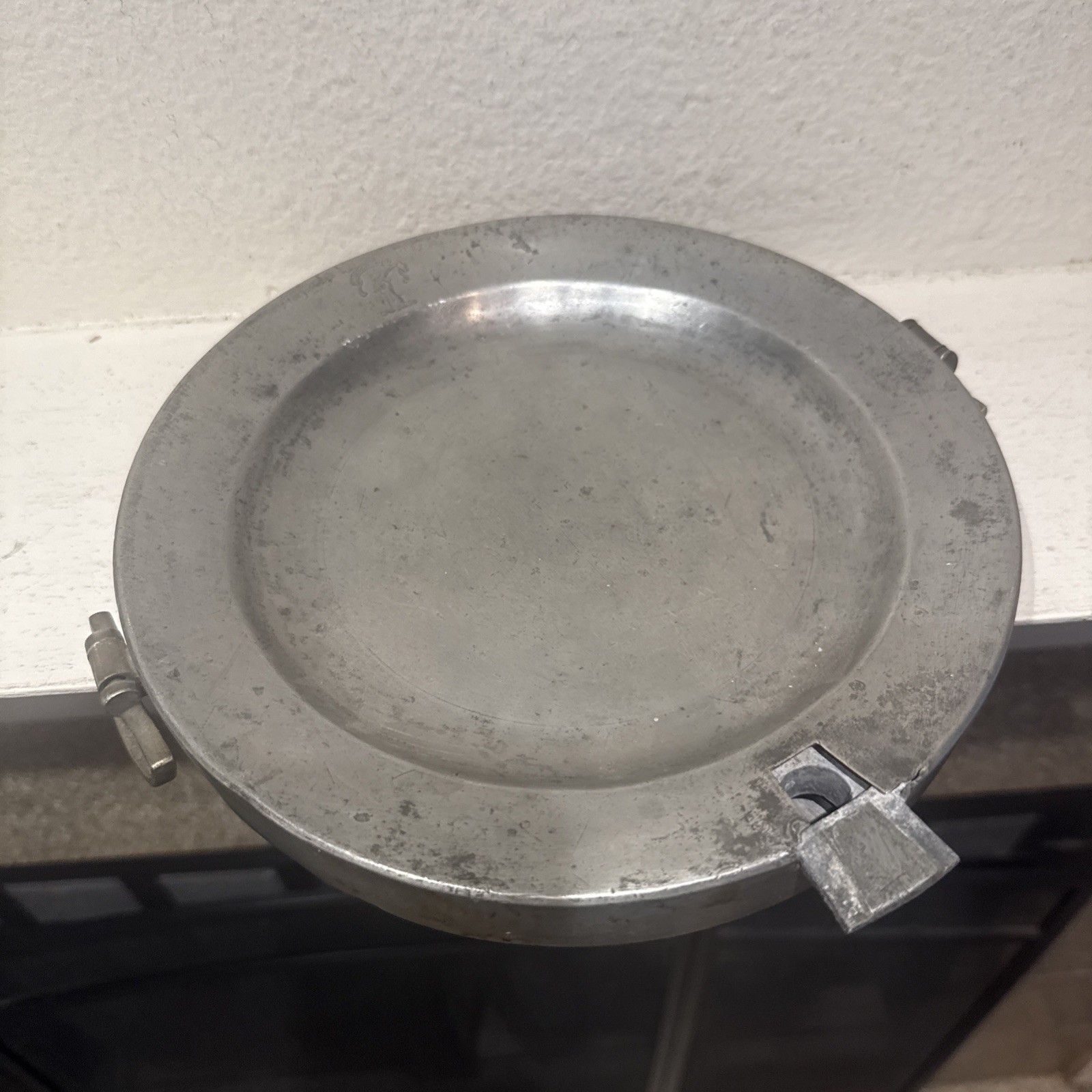 Antique c1750 English Pewter Hot Water Warming Plate Antique c1750 English Pewter Hot Water Warming Plate