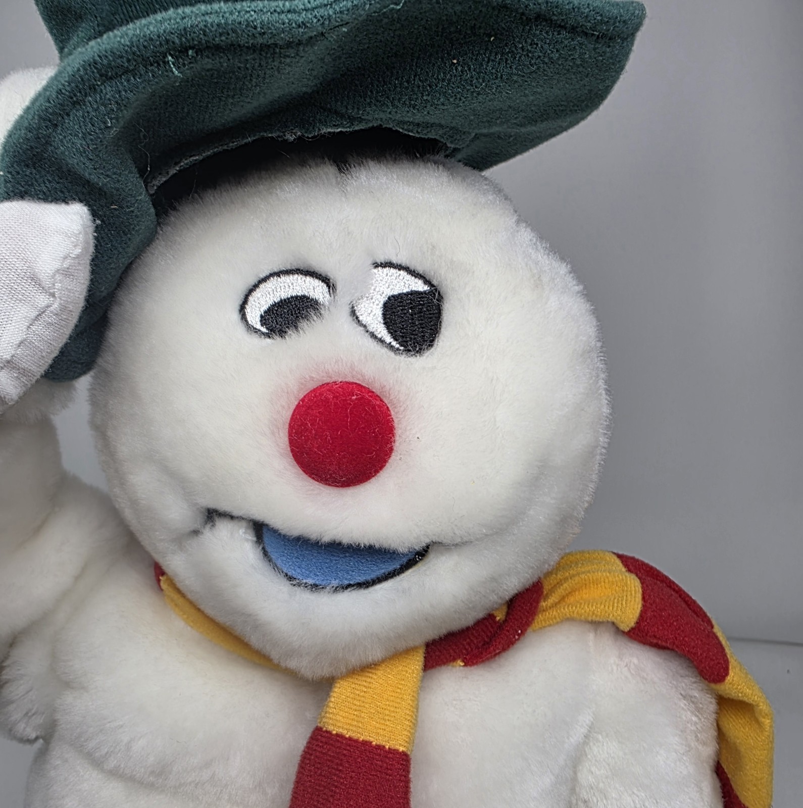 Gemmy Frosty Snowman Spinning Snowflake Selling For Parts No Sound MUST READ Gemmy Frosty Snowman Spinning Snowflake Selling For Parts No Sound MUST READ
