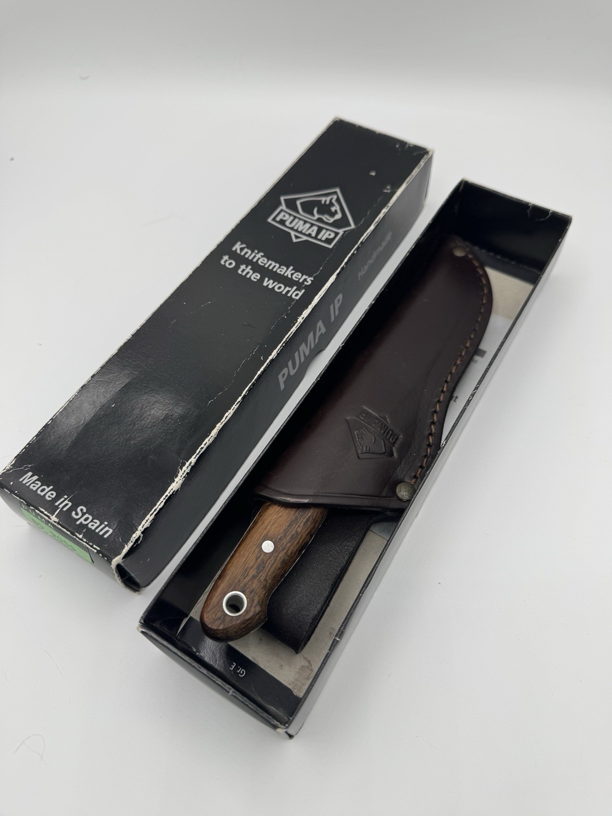 Puma IP 80 9055 Genuine Jagdnicker Olive/coco Hunting Knife w/Leather Sheath Puma IP 80 9055 Genuine Jagdnicker Olive/coco Hunting Knife w/Leather Sheath