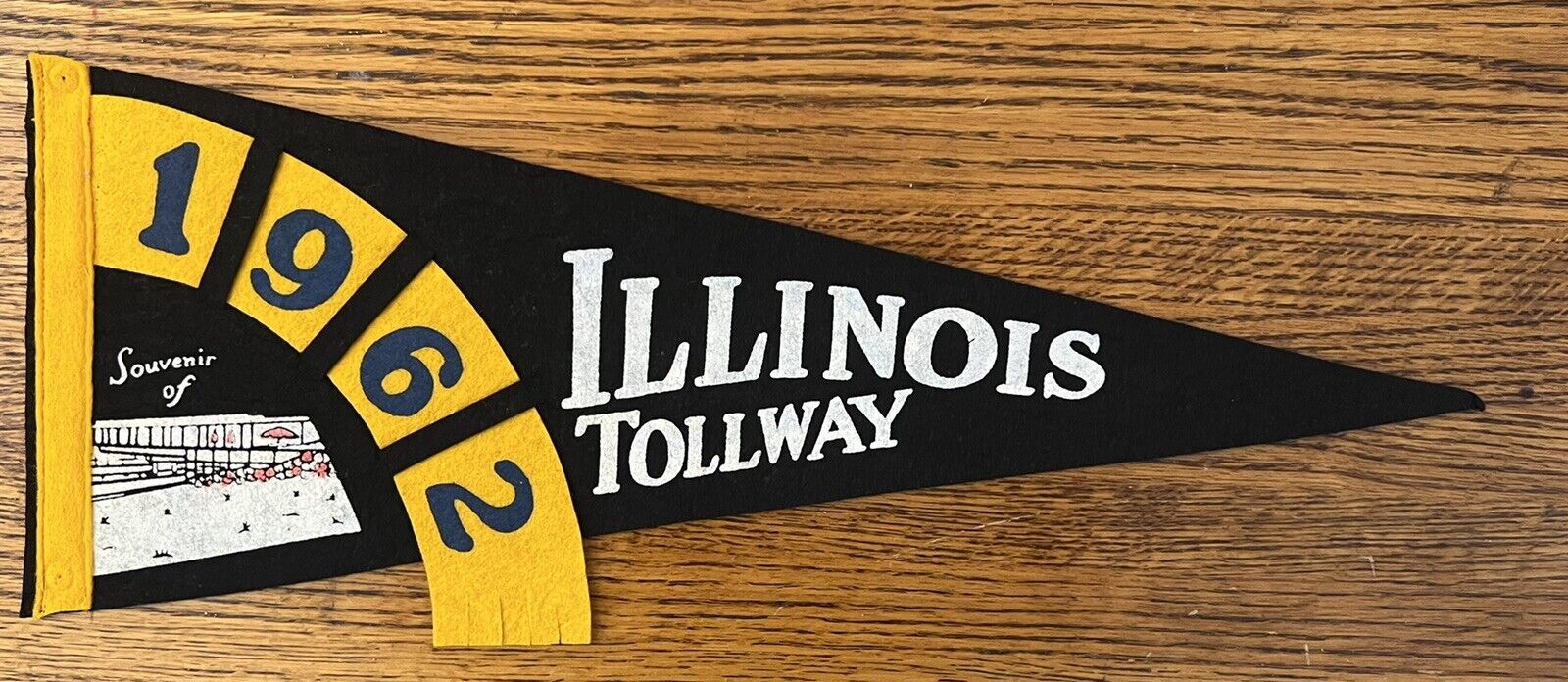 Vintage 1962 Illinois Tollway Souvenir Pennant. Travel Oasis Restaurants