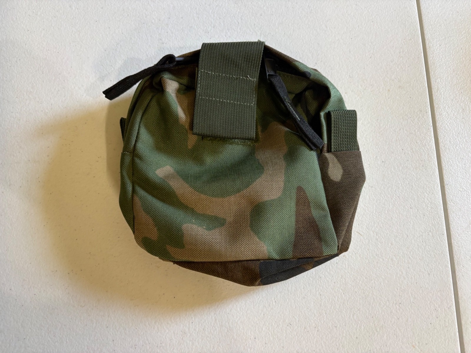 USGI M81 / Woodland MOLLE II Medical Pouch MFG: Michael Bianco OLDGEN NOS USGI M81 / Woodland MOLLE II Medical Pouch MFG: Michael Bianco OLDGEN NOS