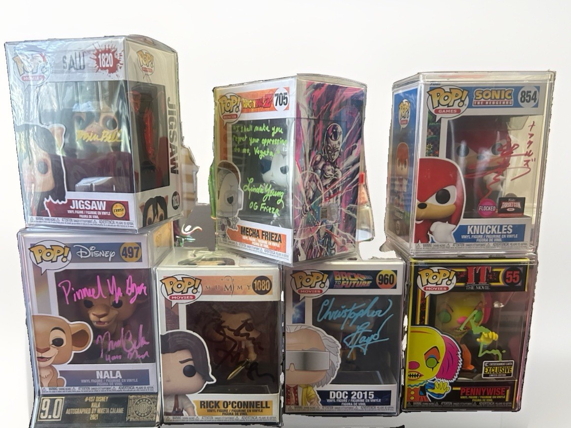 Funko Pop Mystery Box Signature Series With 7 MAJOR hits & More Funko Pop Mystery Box Signature Series With 7 MAJOR hits & More