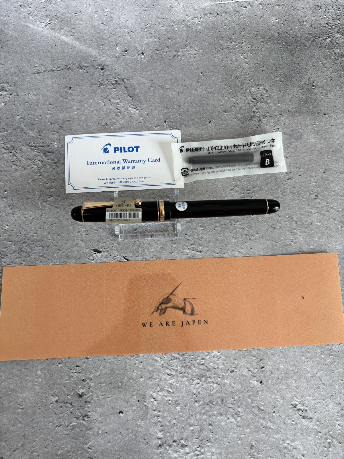 Pilot Namiki Custom 74 Fountain Pen Black Soft Fine Nib FKKN-12SR-BSF Pilot Namiki Custom 74 Fountain Pen Black Soft Fine Nib FKKN-12SR-BSF
