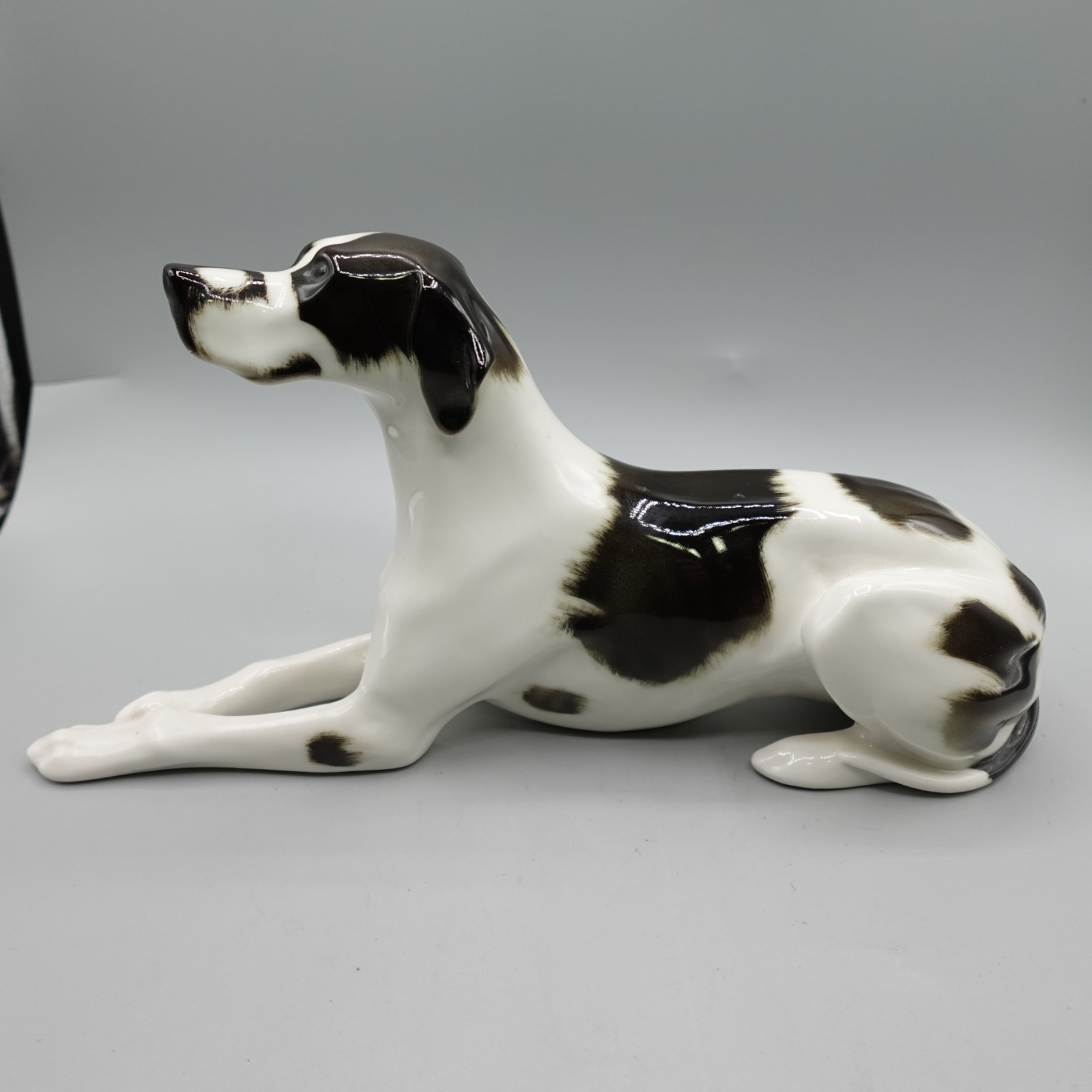 Vintage Lomonosov Russia Porcelain Setter Dog black spot Figurine Soviet Era 12" Vintage Lomonosov Russia Porcelain Setter Dog black spot Figurine Soviet Era 12"