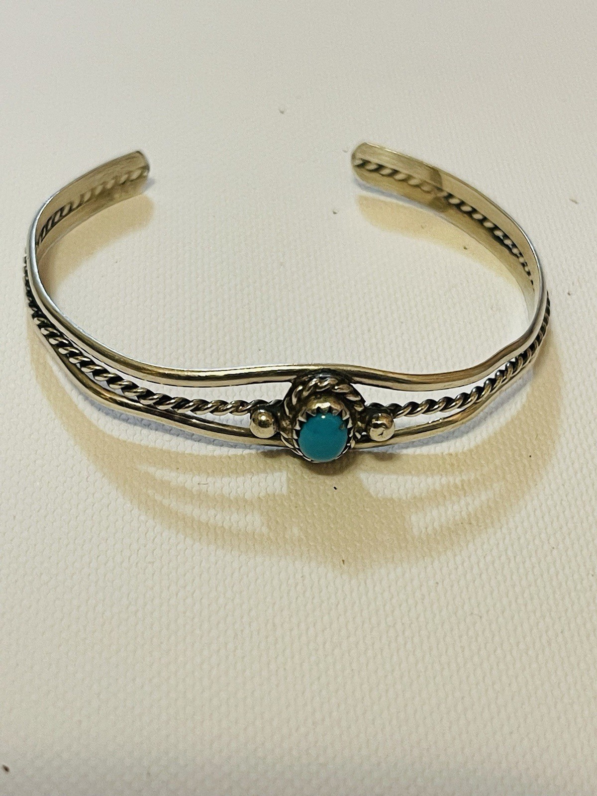 Vtg Sterling Native American Navajo Turquoise Cuff Bracelet Sz 6 -6.25” Vtg Sterling Native American Navajo Turquoise Cuff Bracelet Sz 6 -6.25”