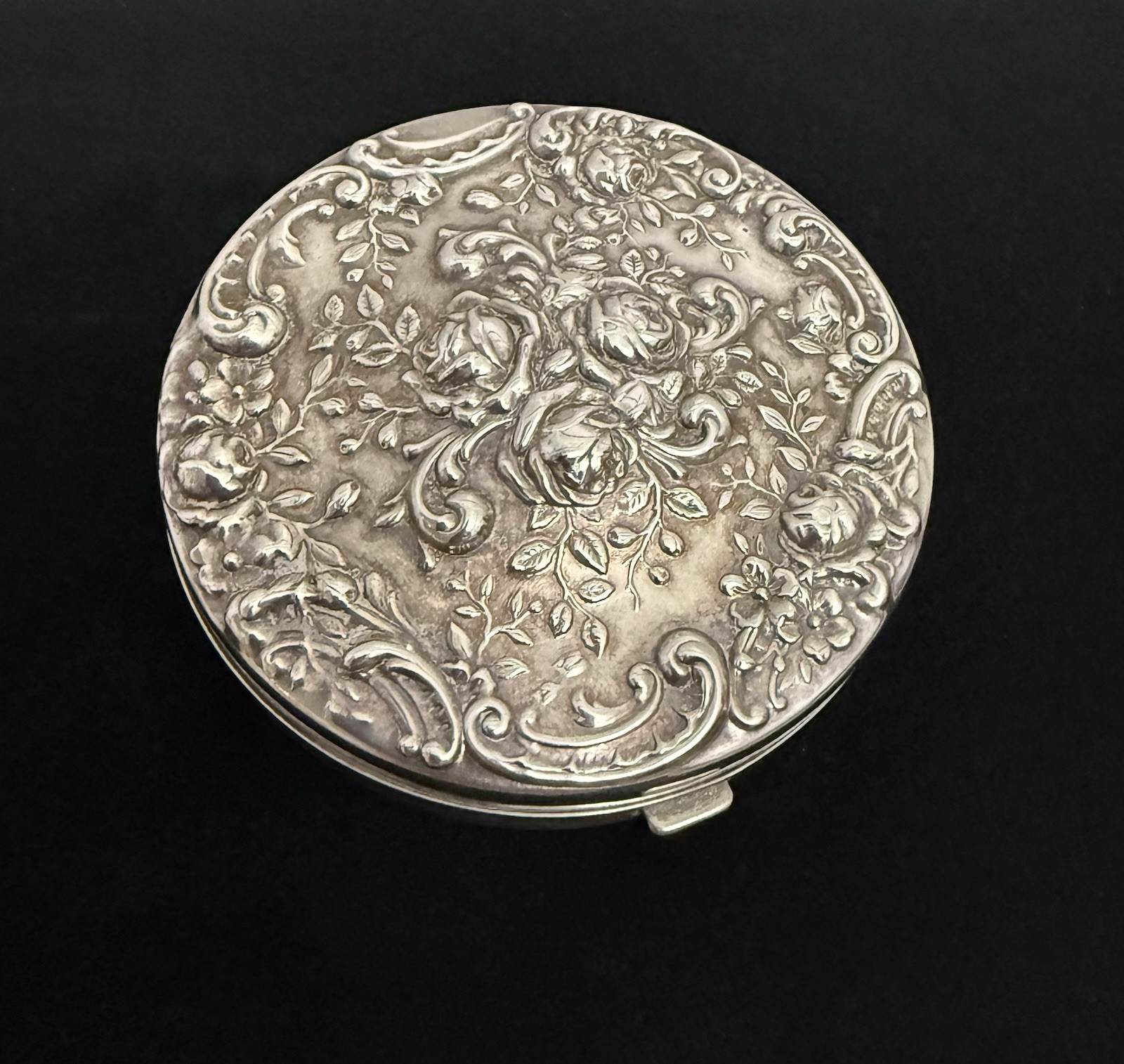 Vintage Gorham YC1864 Silver Plated Compact Purse Mirror Rose Repousse Ornate Vintage Gorham YC1864 Silver Plated Compact Purse Mirror Rose Repousse Ornate